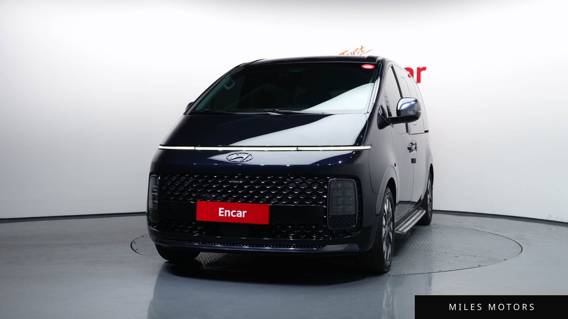 Hyundai Staria 2024 — миниатюра 3
