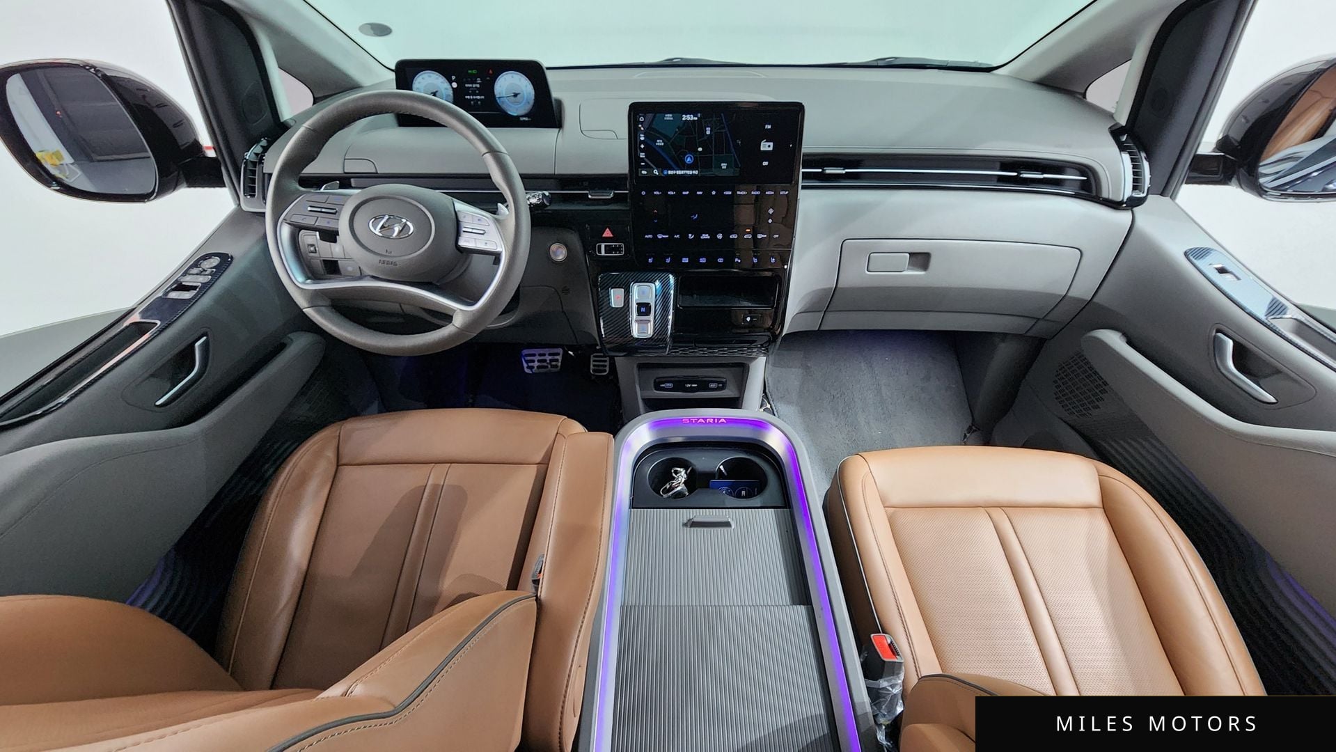 Hyundai Staria 2024 — миниатюра 10