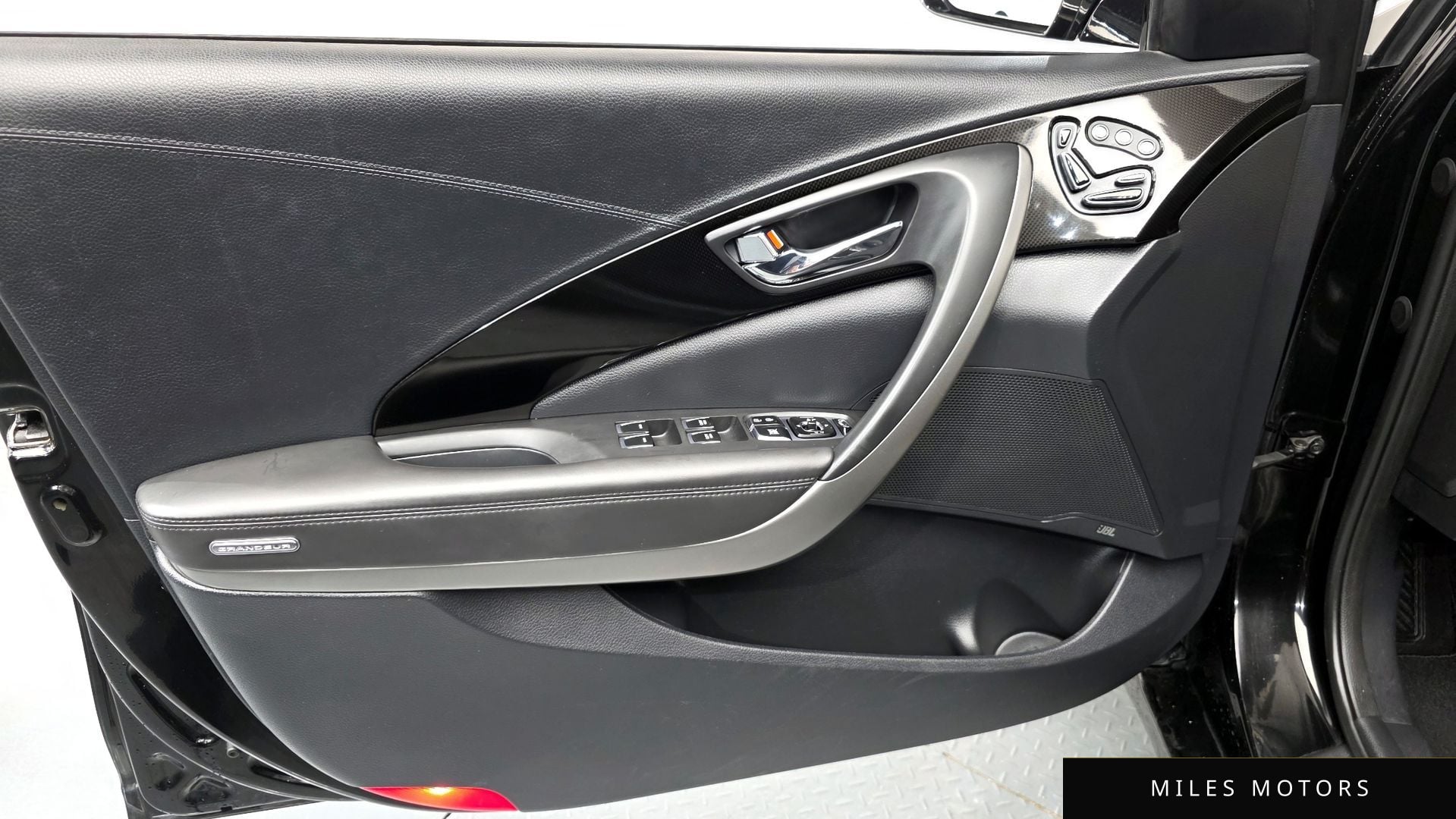 Hyundai Grandeur 2017 — миниатюра 14