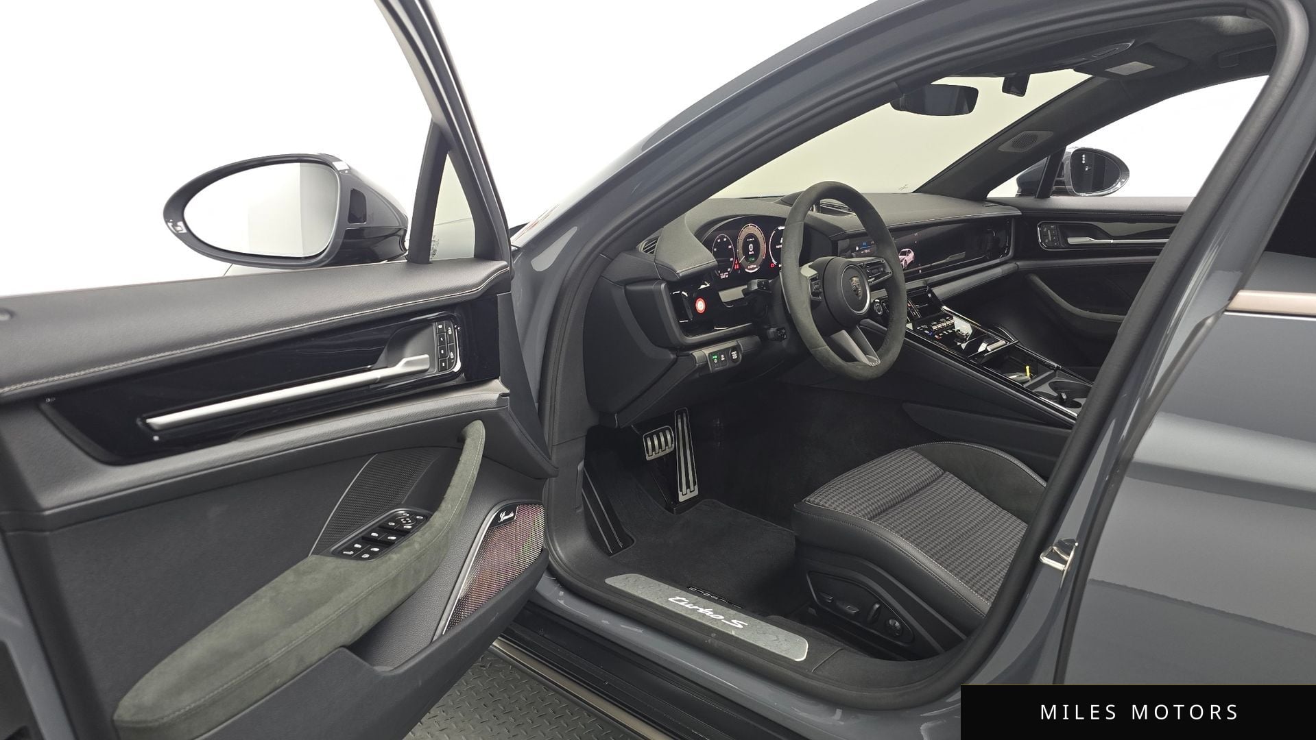 Porsche 파나메라 (976) 2025 — миниатюра 12