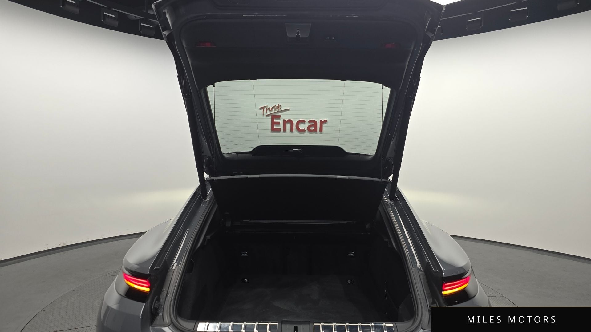 Porsche 파나메라 (976) 2025 — миниатюра 35