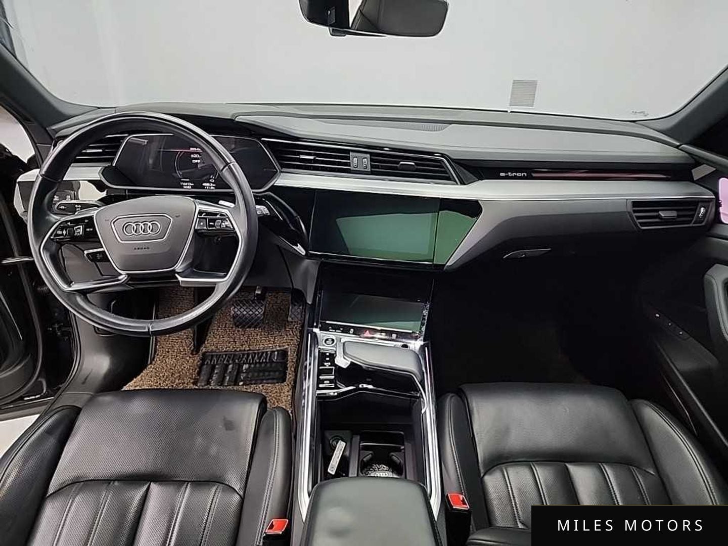 Audi e-tron 2022 — миниатюра 12