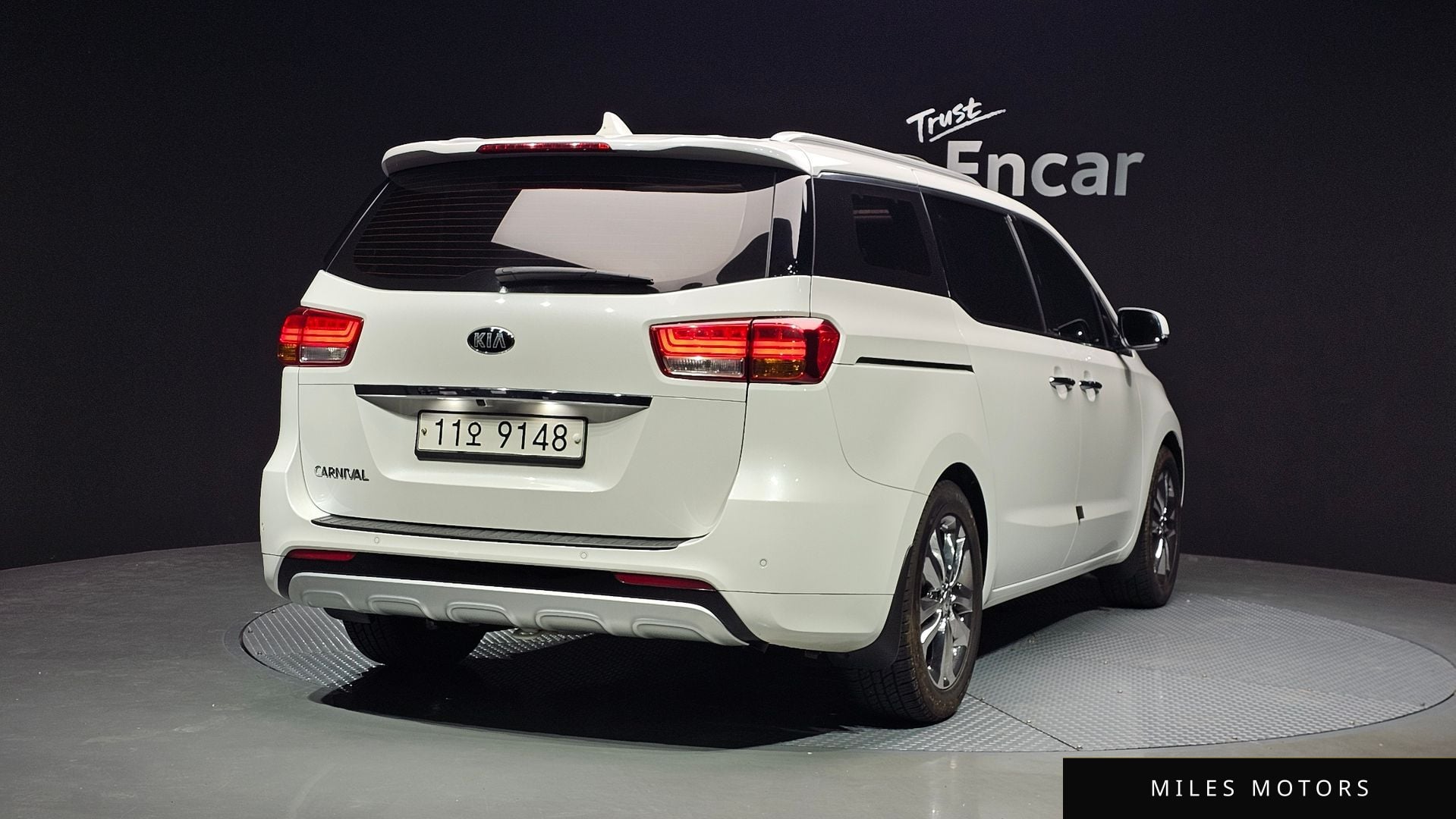 Kia Canival 2016 — миниатюра 2