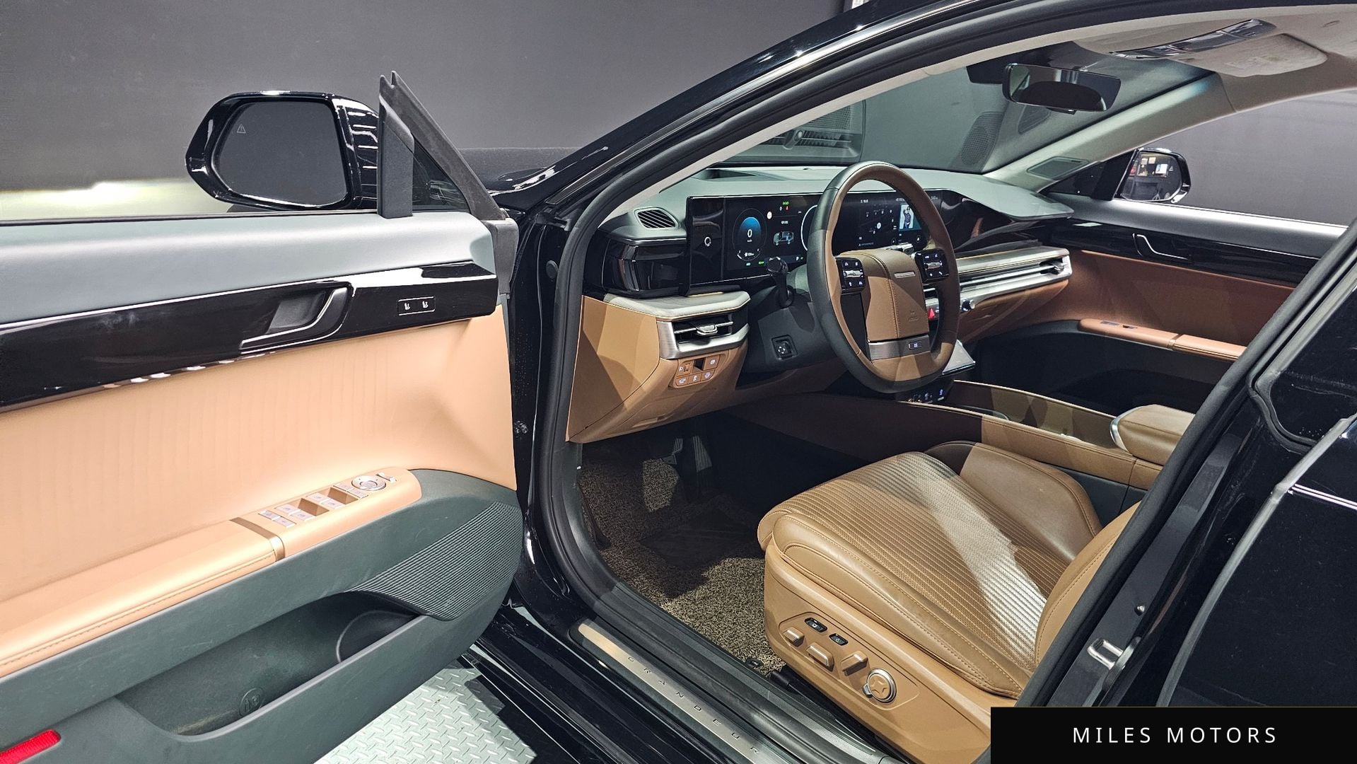 Hyundai 그랜저 하이브리드 (GN7) 2023 — миниатюра 13