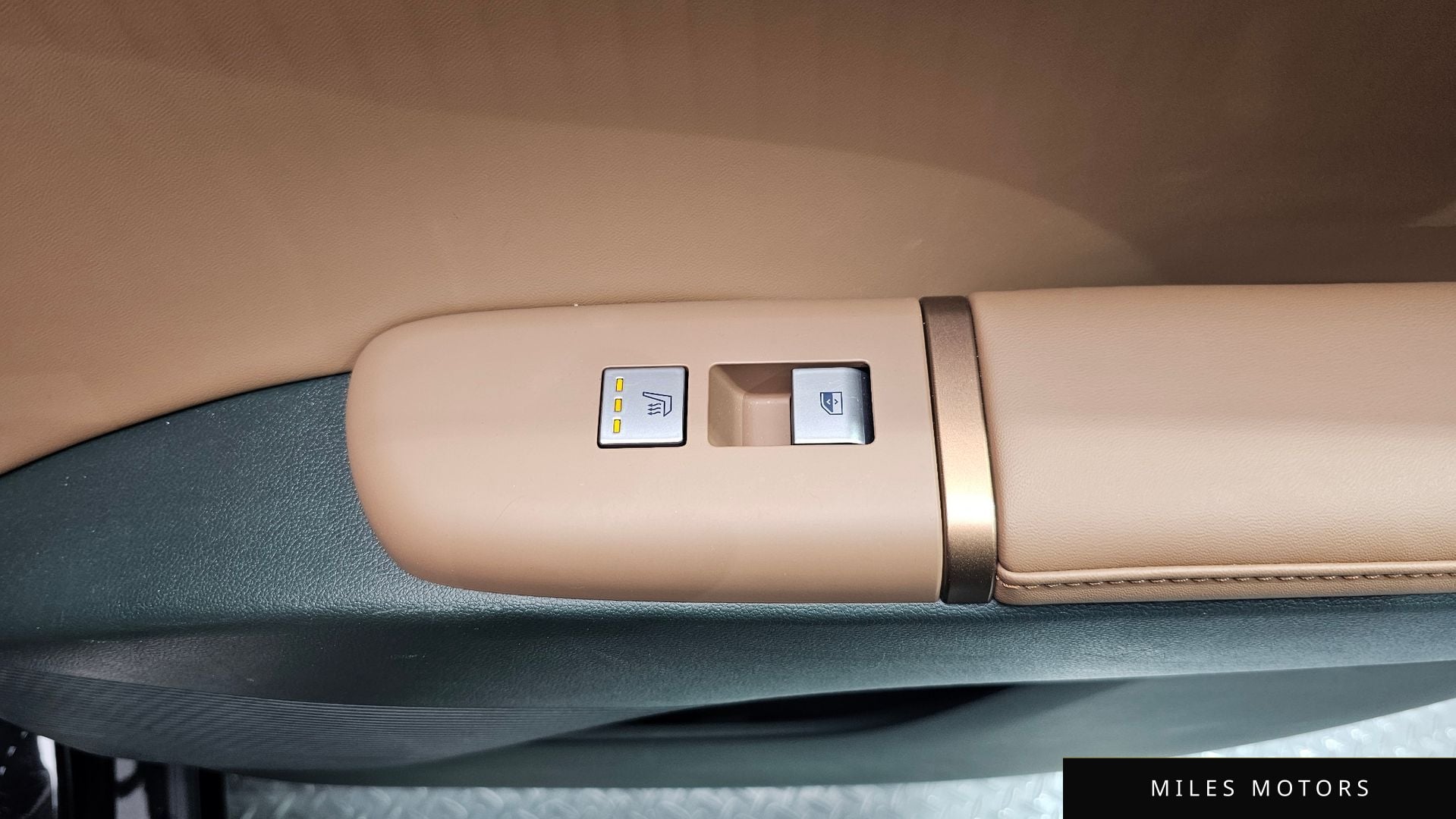 Hyundai 그랜저 하이브리드 (GN7) 2023 — миниатюра 25
