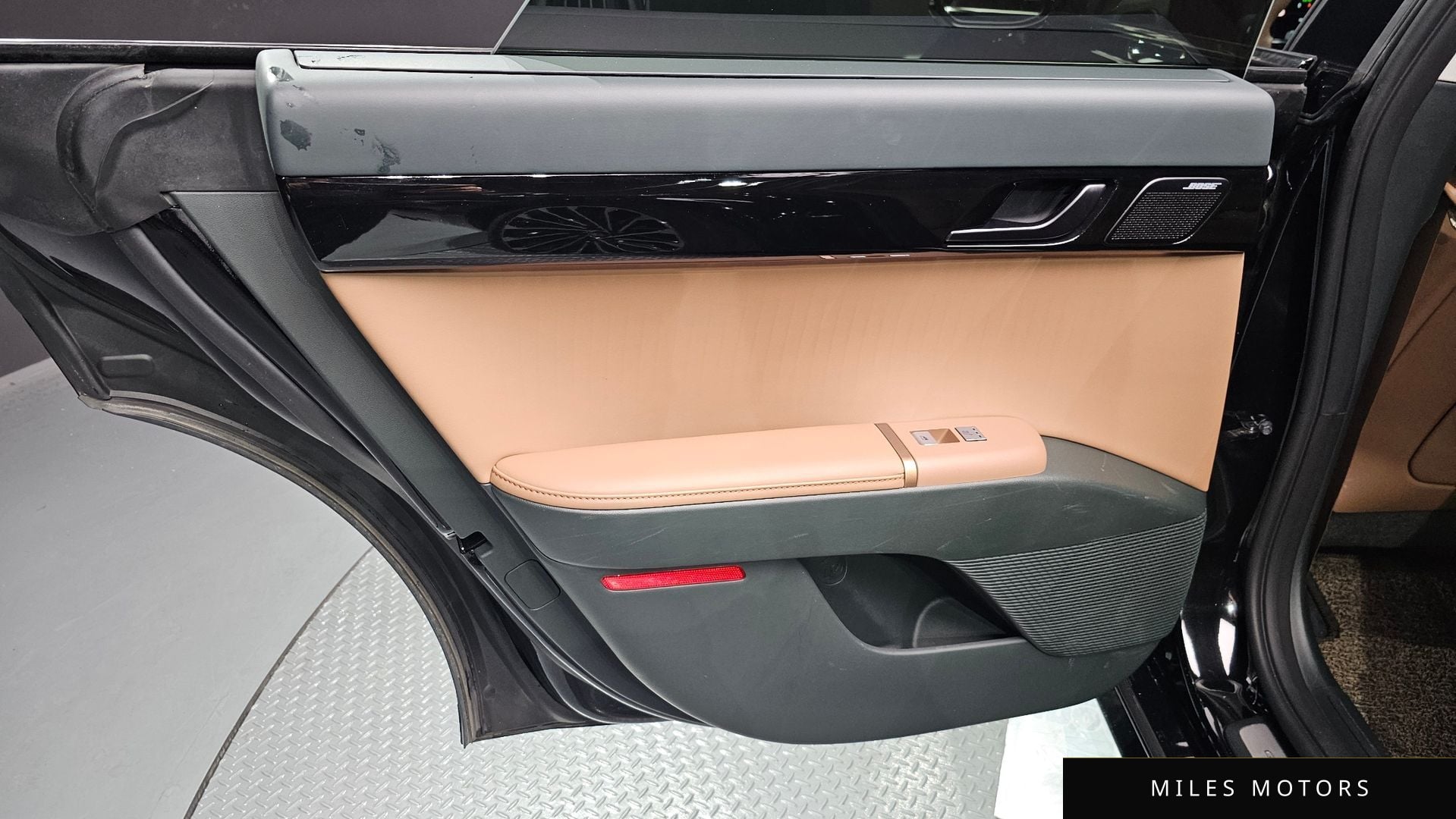 Hyundai 그랜저 하이브리드 (GN7) 2023 — миниатюра 15