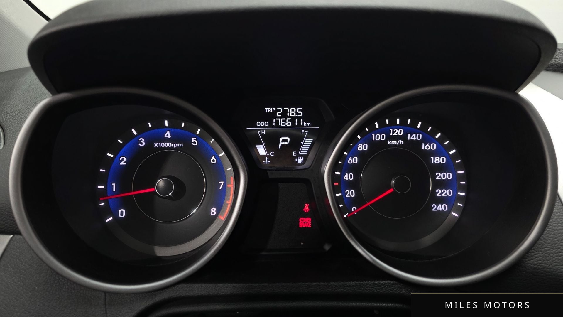 Hyundai AVANTE 2012 — миниатюра 8