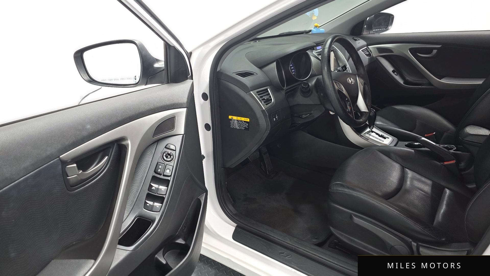 Hyundai AVANTE 2012 — миниатюра 10