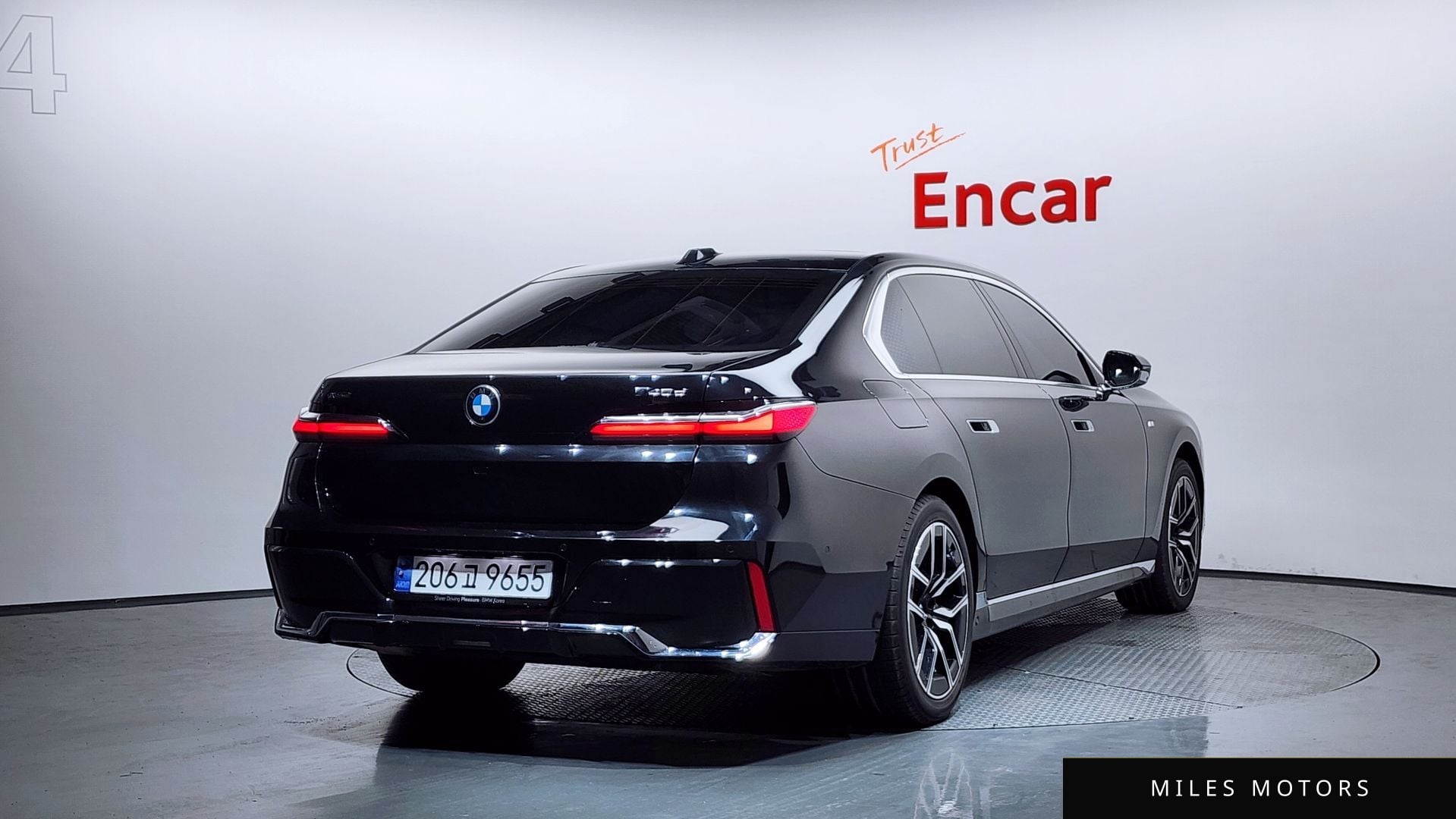 BMW 7 Series (G70) 2024 — миниатюра 2