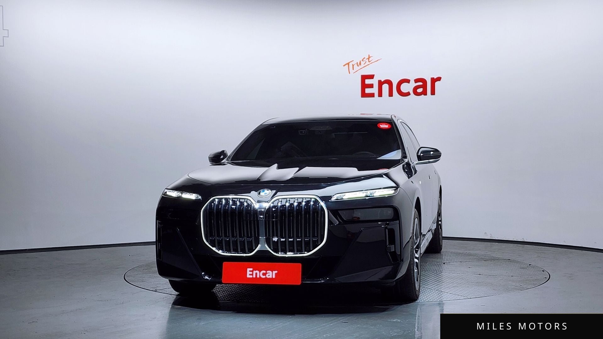 BMW 7 Series (G70) 2024 — миниатюра 3