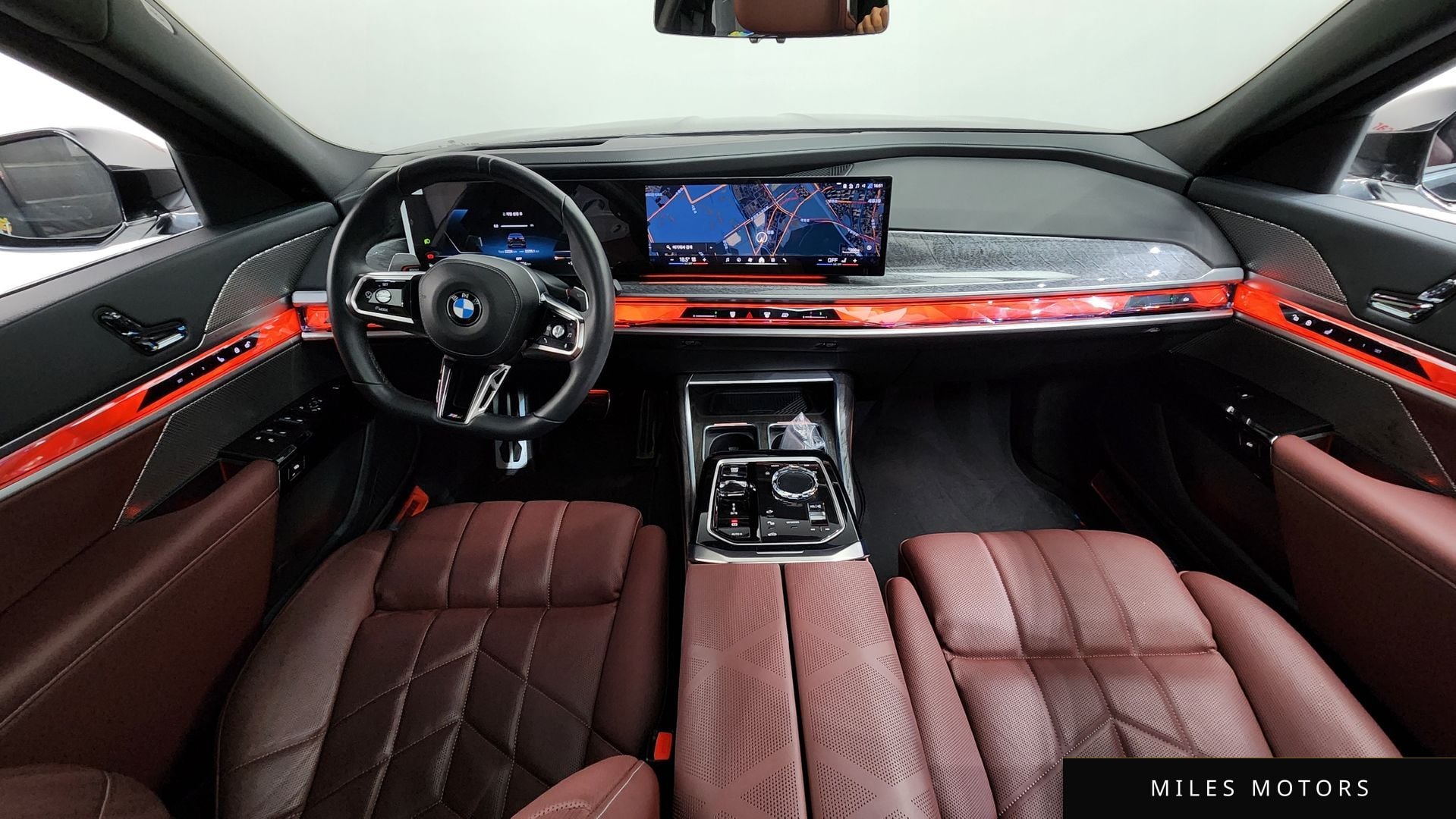 BMW 7 Series (G70) 2024 — миниатюра 10