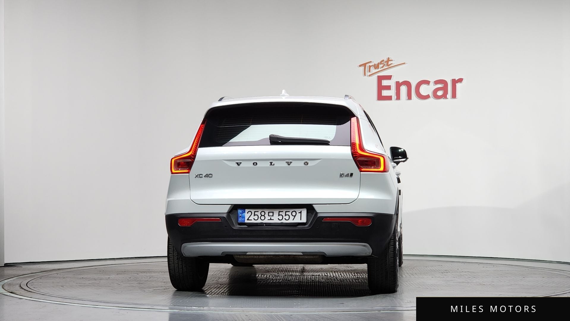 Volvo XC40 2021 — миниатюра 4