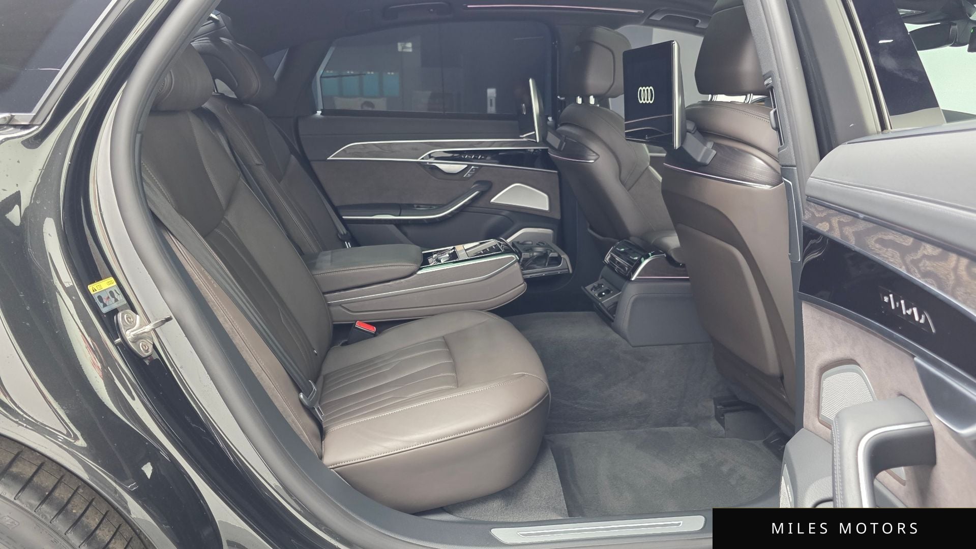Audi A8 (D5) 2022 — миниатюра 18