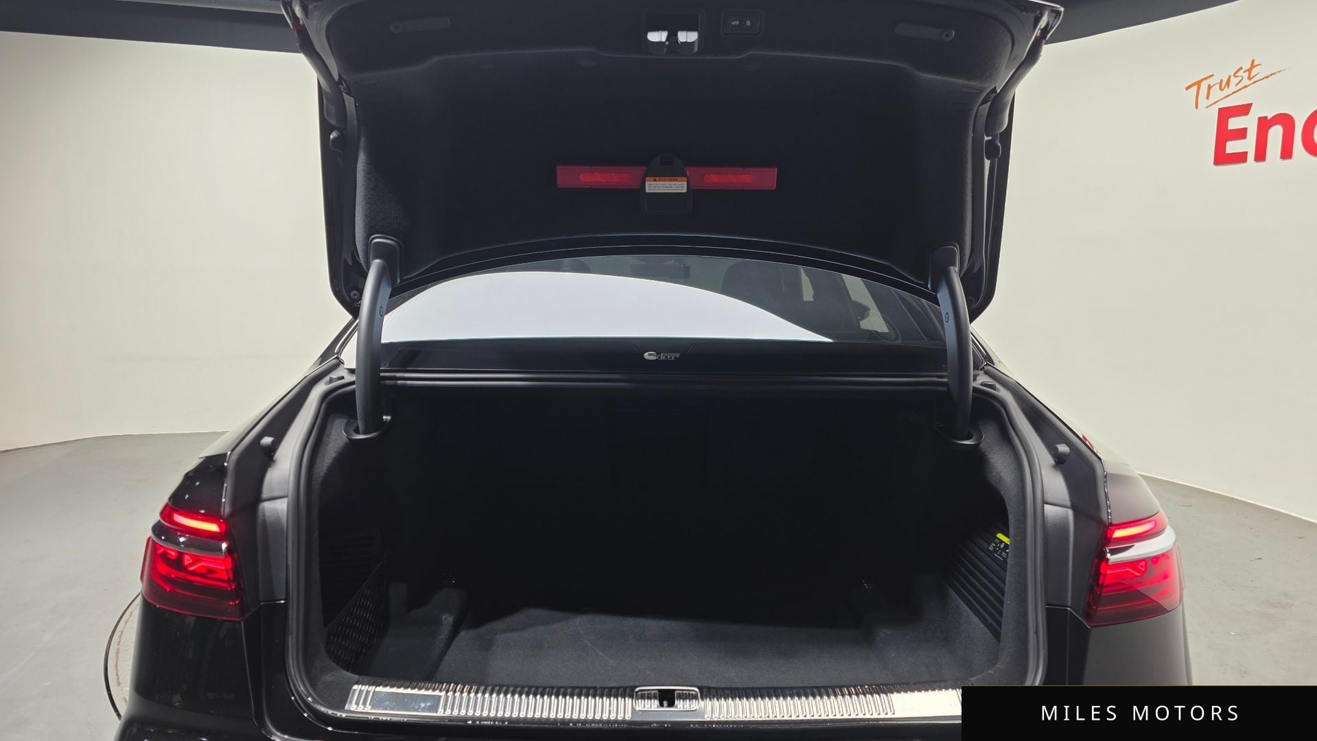 Audi A8 (D5) 2022 — миниатюра 26
