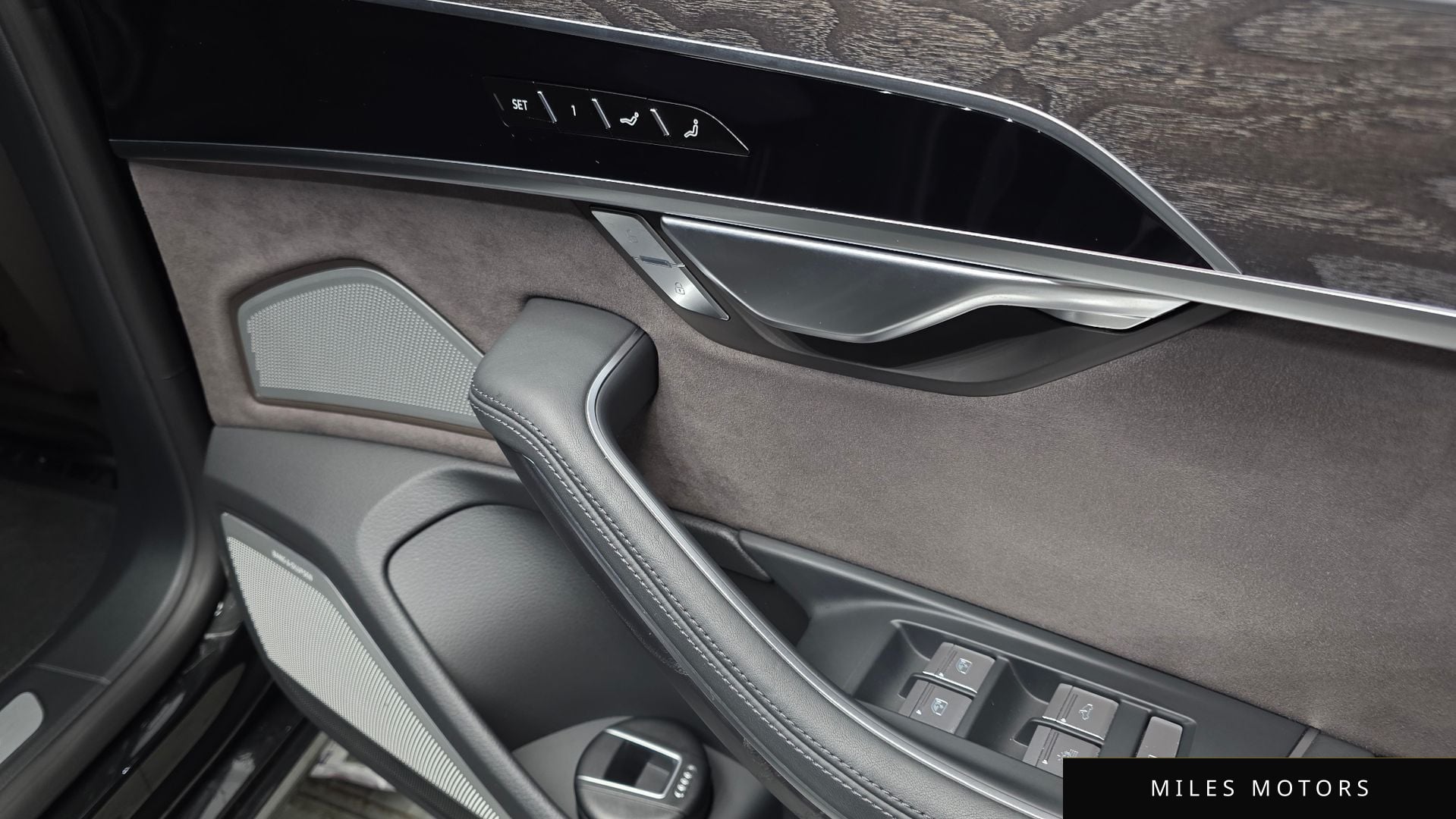 Audi A8 (D5) 2022 — миниатюра 14