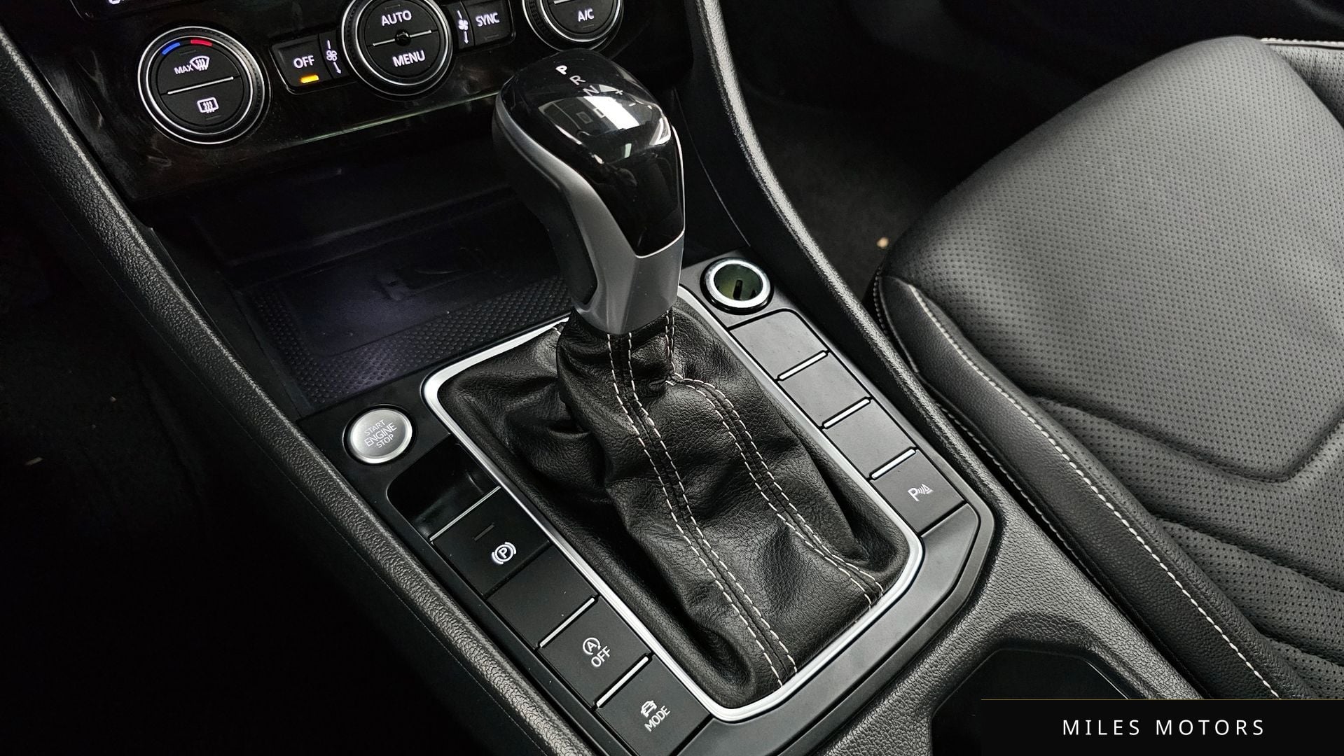 Volkswagen Jetta 2023 — миниатюра 12
