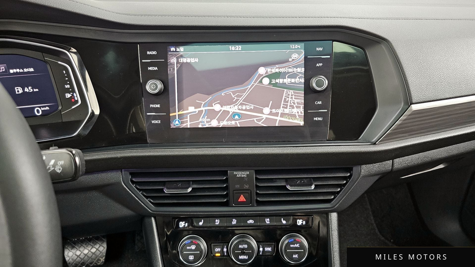 Volkswagen Jetta 2023 — миниатюра 20