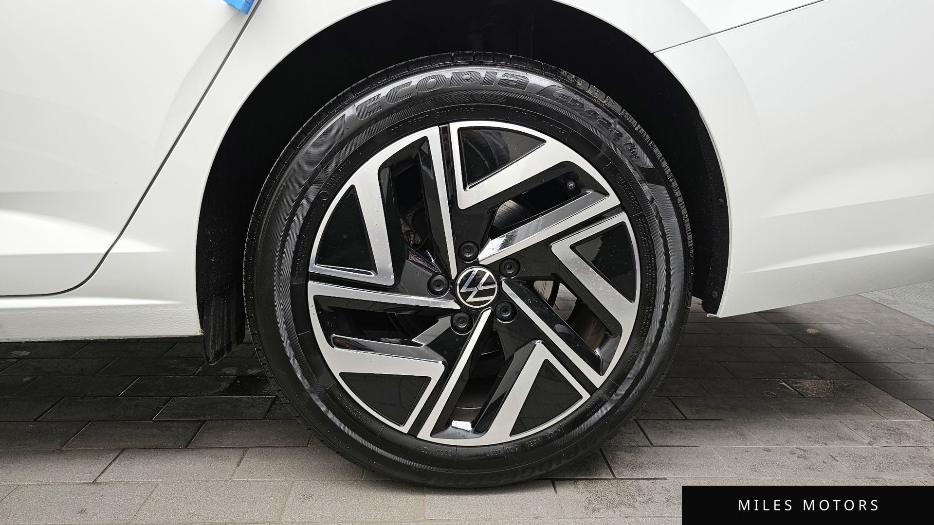 Volkswagen Jetta 2023 — миниатюра 7