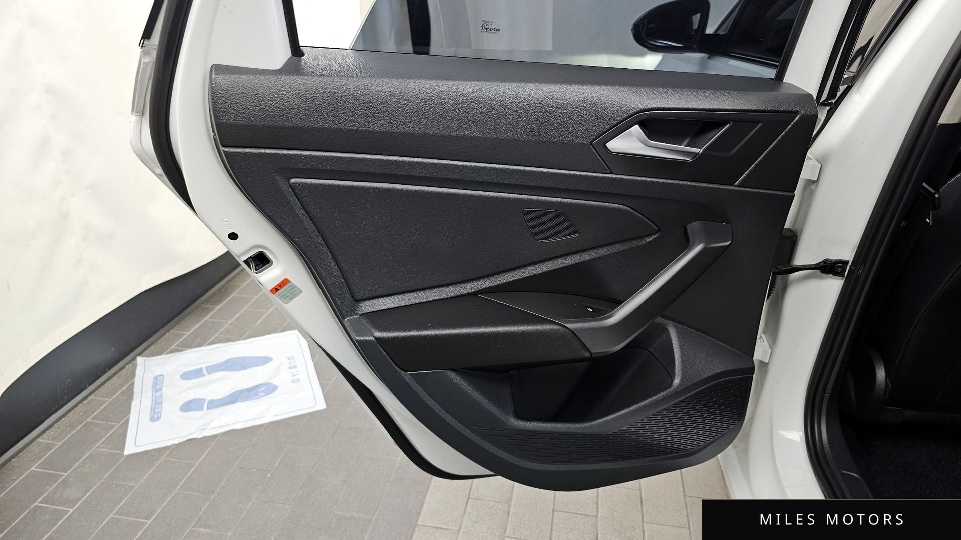 Volkswagen Jetta 2023 — миниатюра 15