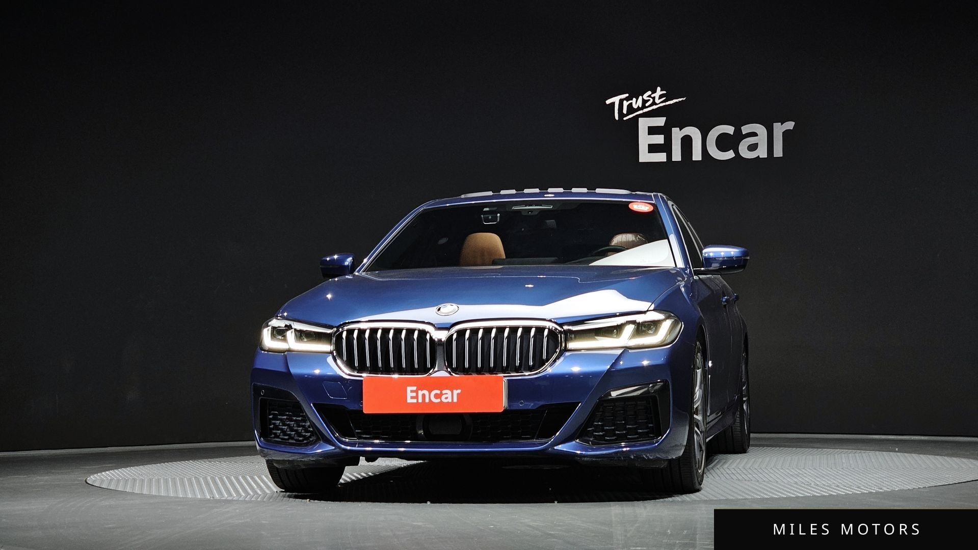 BMW 5 Series (G30) 2021 — миниатюра 3