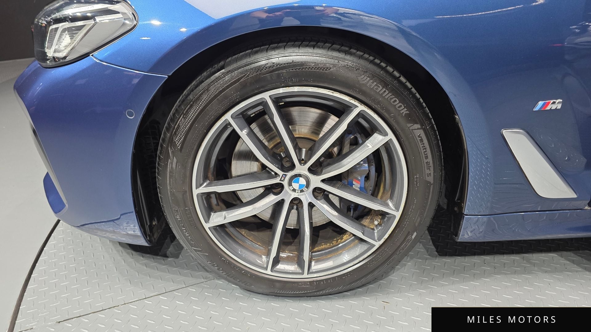 BMW 5 Series (G30) 2021 — миниатюра 5