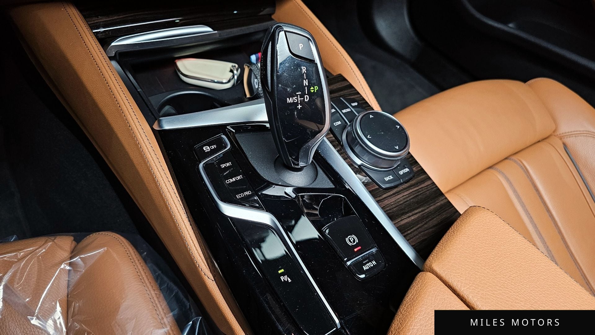BMW 5 Series (G30) 2021 — миниатюра 12