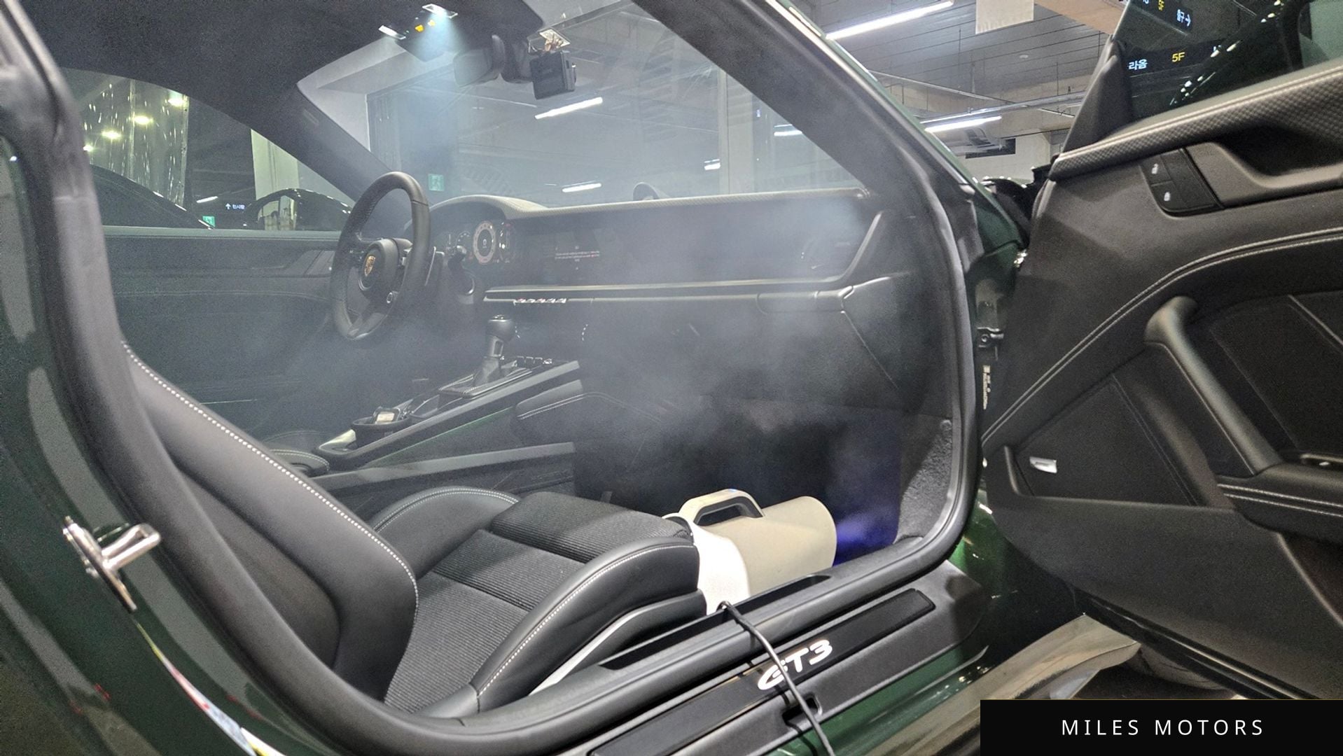 Porsche 911 (992) 2026 — миниатюра 2