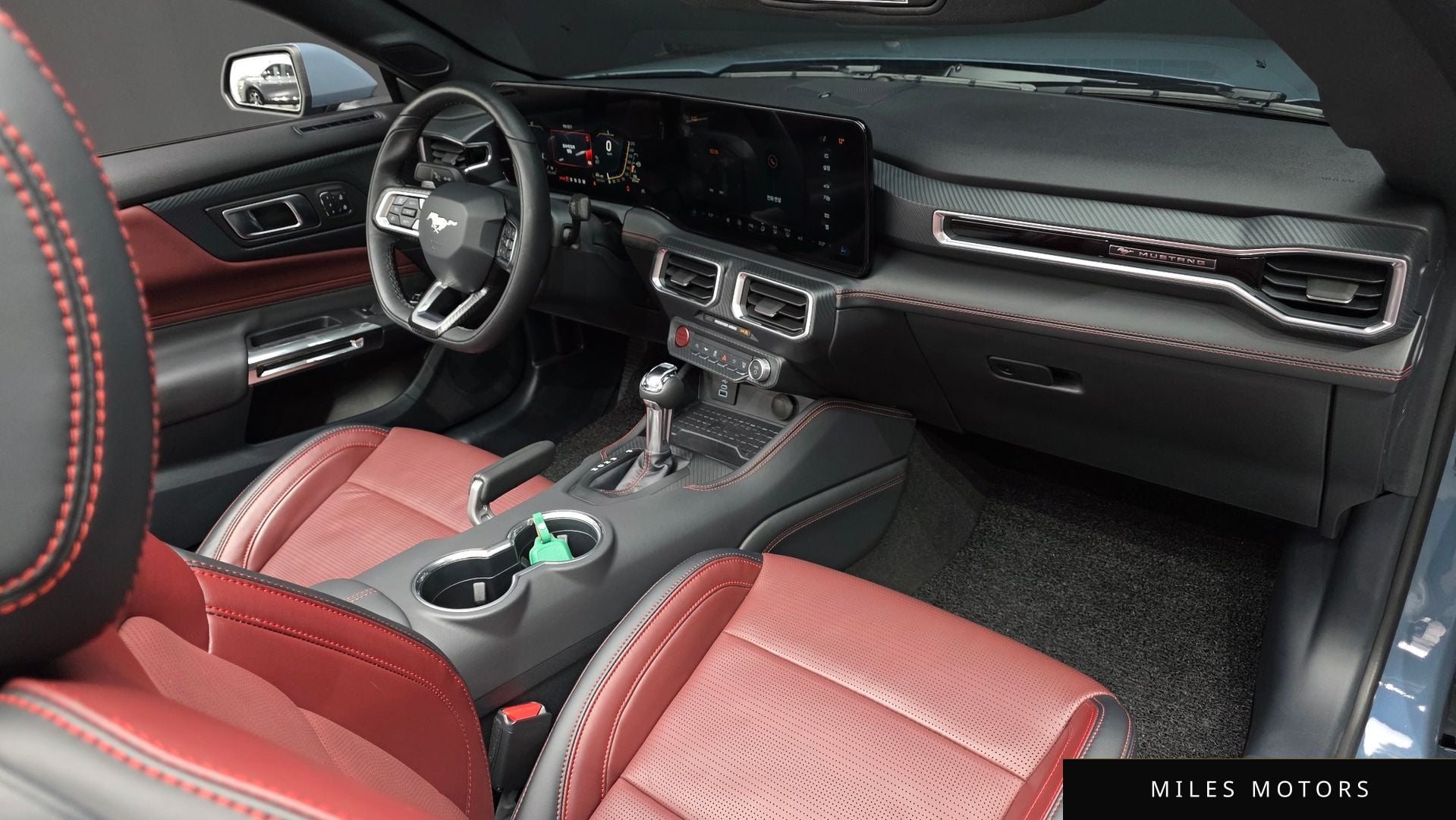 Ford Mustang 2024 — миниатюра 10