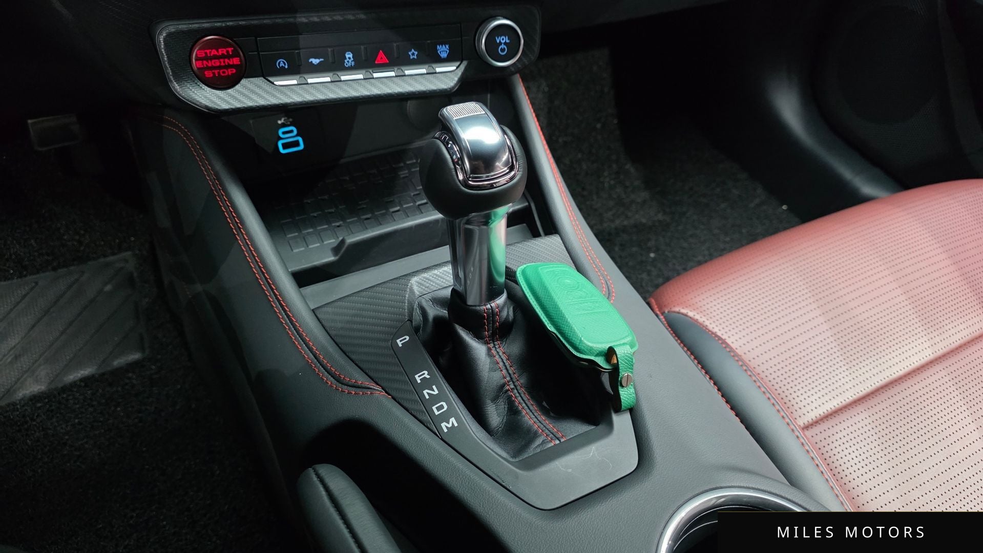 Ford Mustang 2024 — миниатюра 12