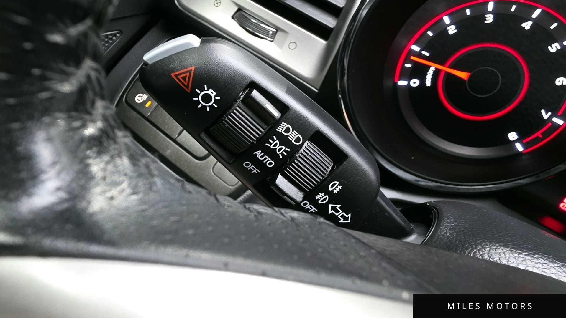KG Mobility Tivoli 2015 — миниатюра 26