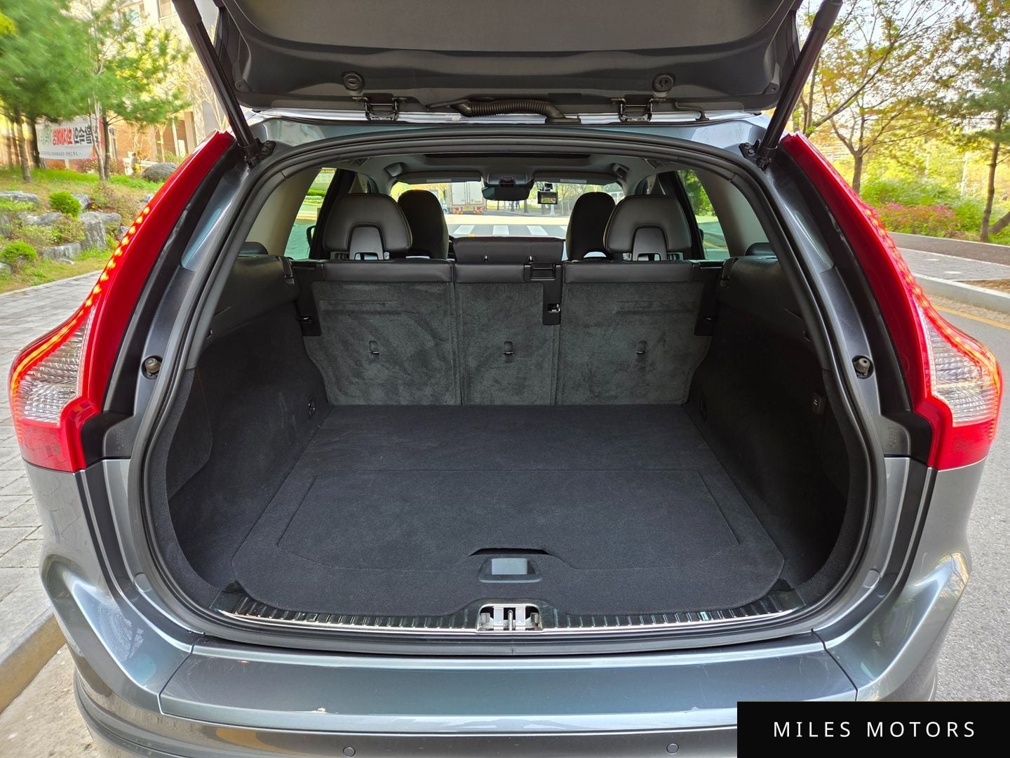Volvo XC60 2017 — миниатюра 20