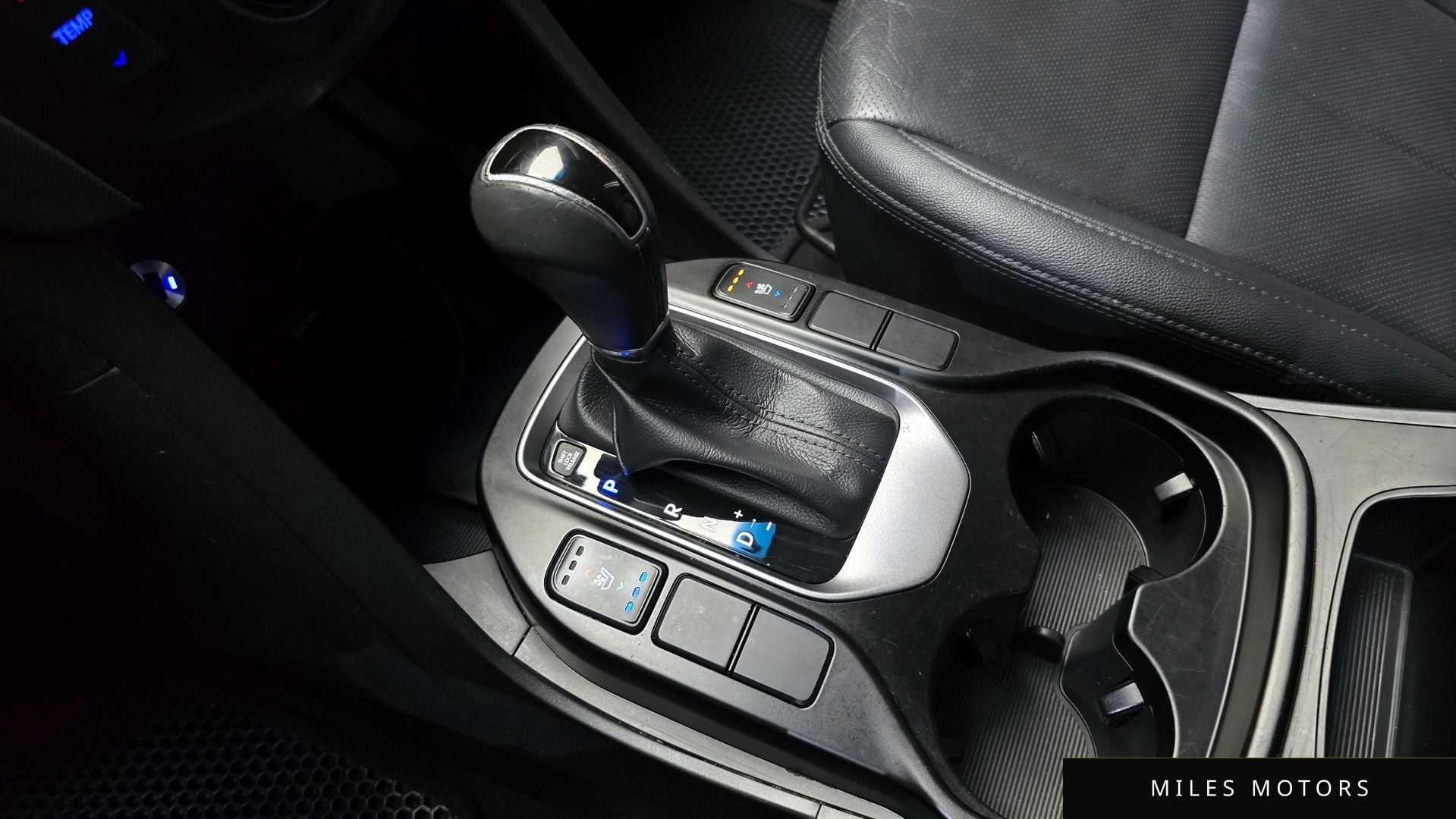 Hyundai Santafe 2015 — миниатюра 12