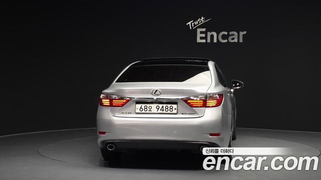 Лексус ES350 2014 — миниатюра 4