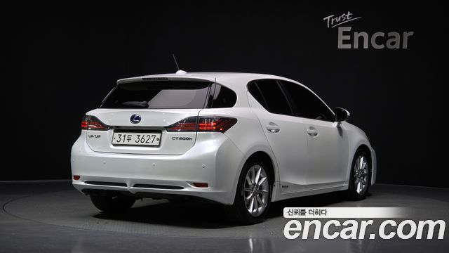 Лексус CT200h 2012 — миниатюра 2