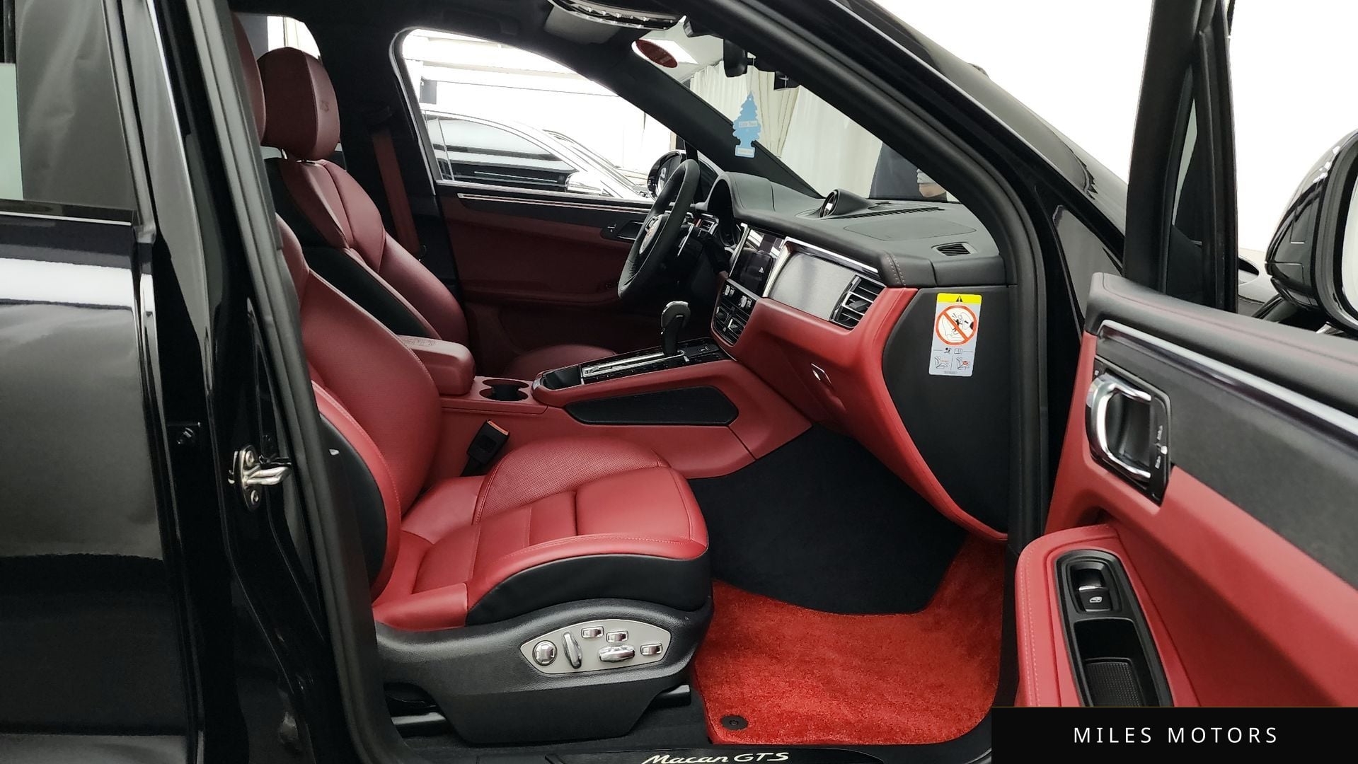 Porsche 마칸 2022 — миниатюра 17