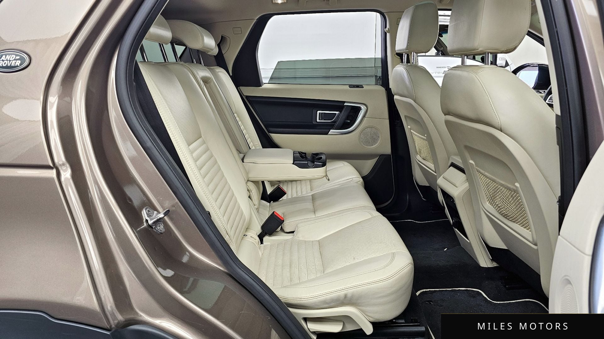 Land Rover Discovery Sport 2016 — миниатюра 12