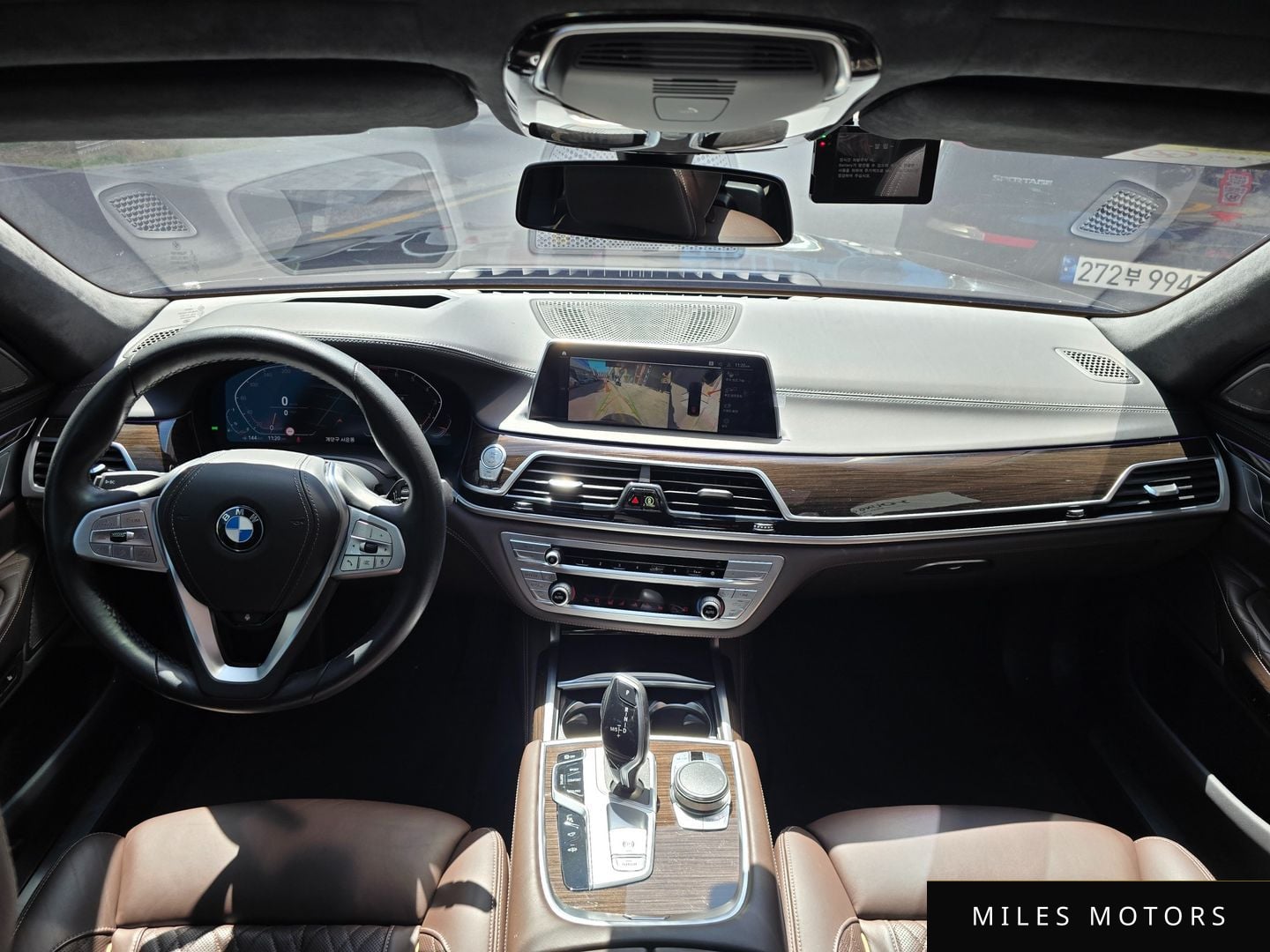 BMW 7 Series (G11) 2021 — миниатюра 7