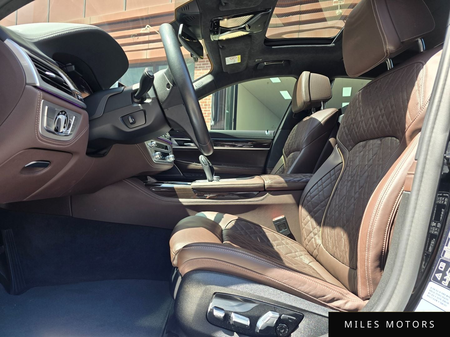 BMW 7 Series (G11) 2021 — миниатюра 11