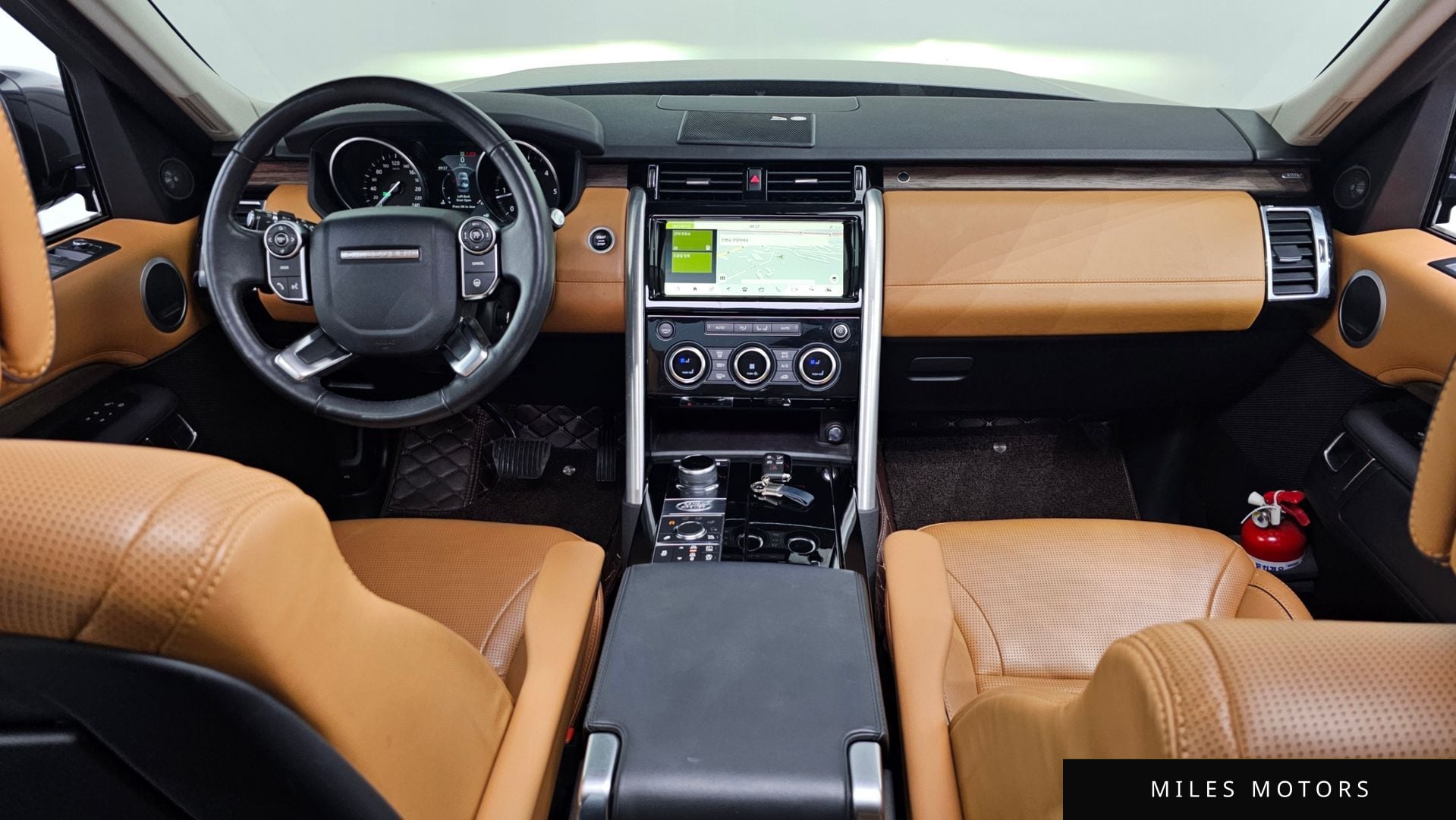 Land Rover Discovery 2017 — миниатюра 10