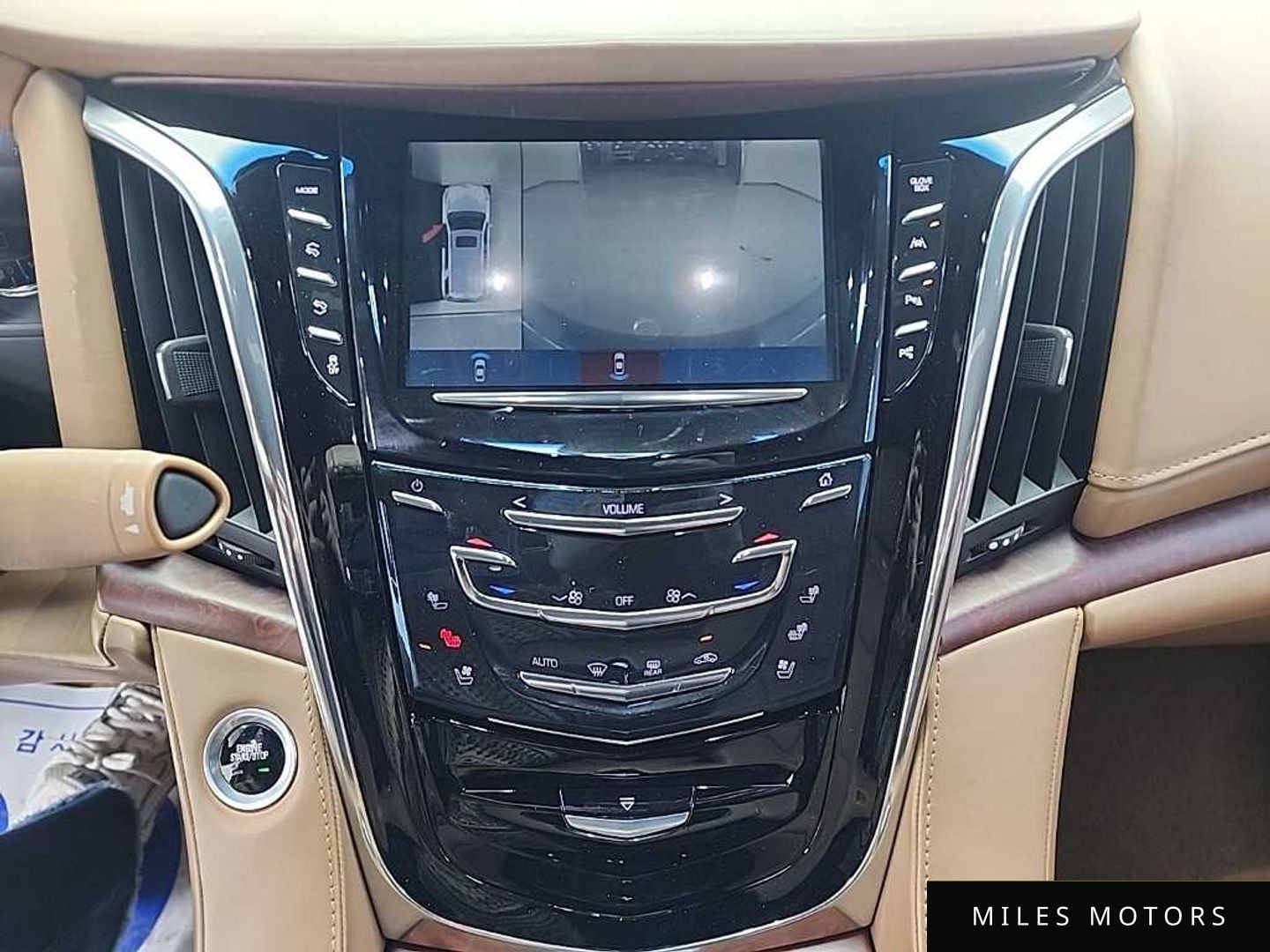 Cadillac Escalade 2017 — миниатюра 10