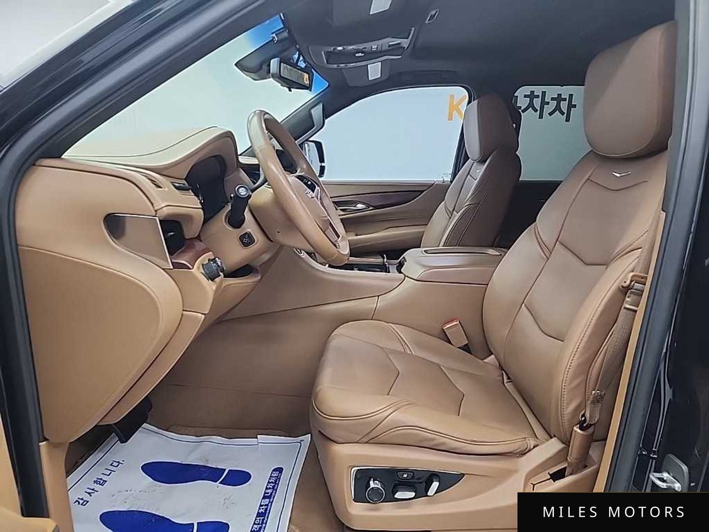 Cadillac Escalade 2017 — миниатюра 11