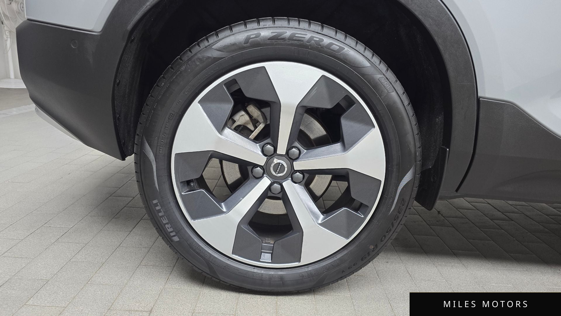 Volvo XC40 2024 — миниатюра 5