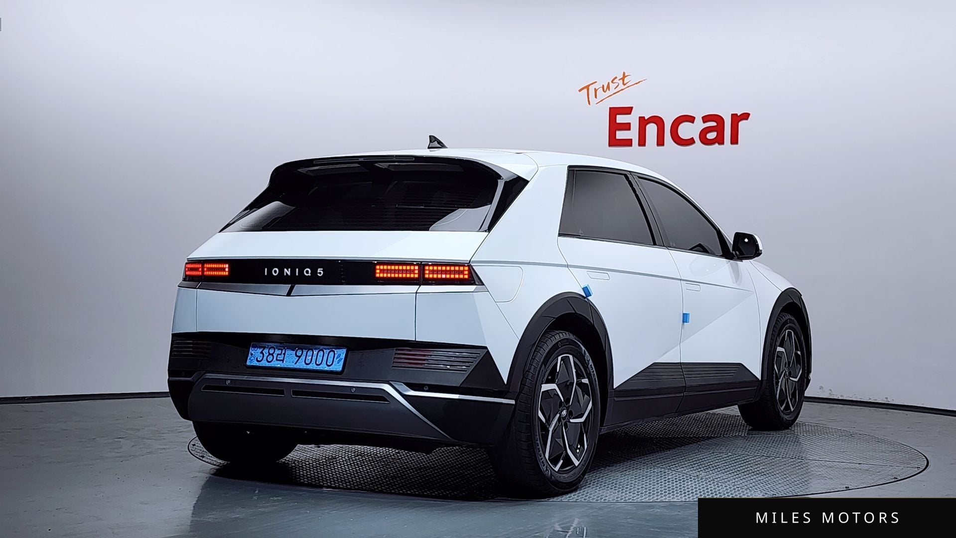 Hyundai Ioniq5 2022 — миниатюра 2