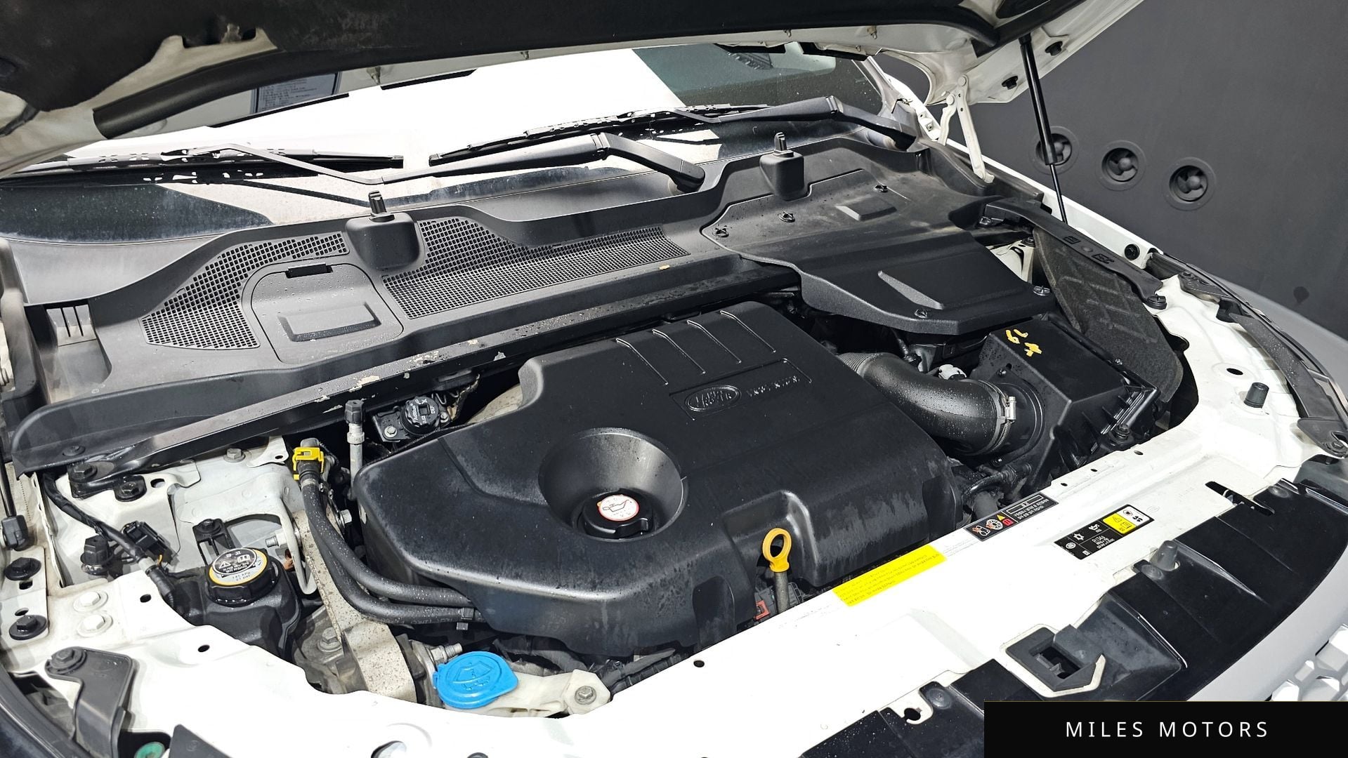 Land Rover Discovery Sport 2016 — миниатюра 6