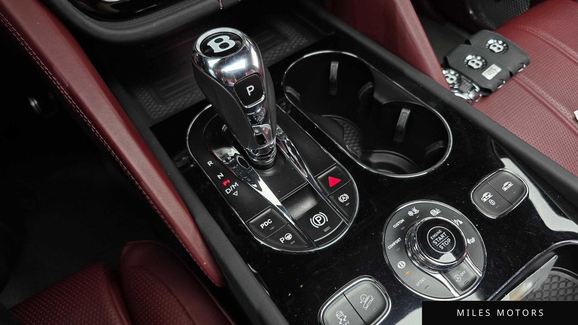 Bentley 벤테이가 2021 — миниатюра 9