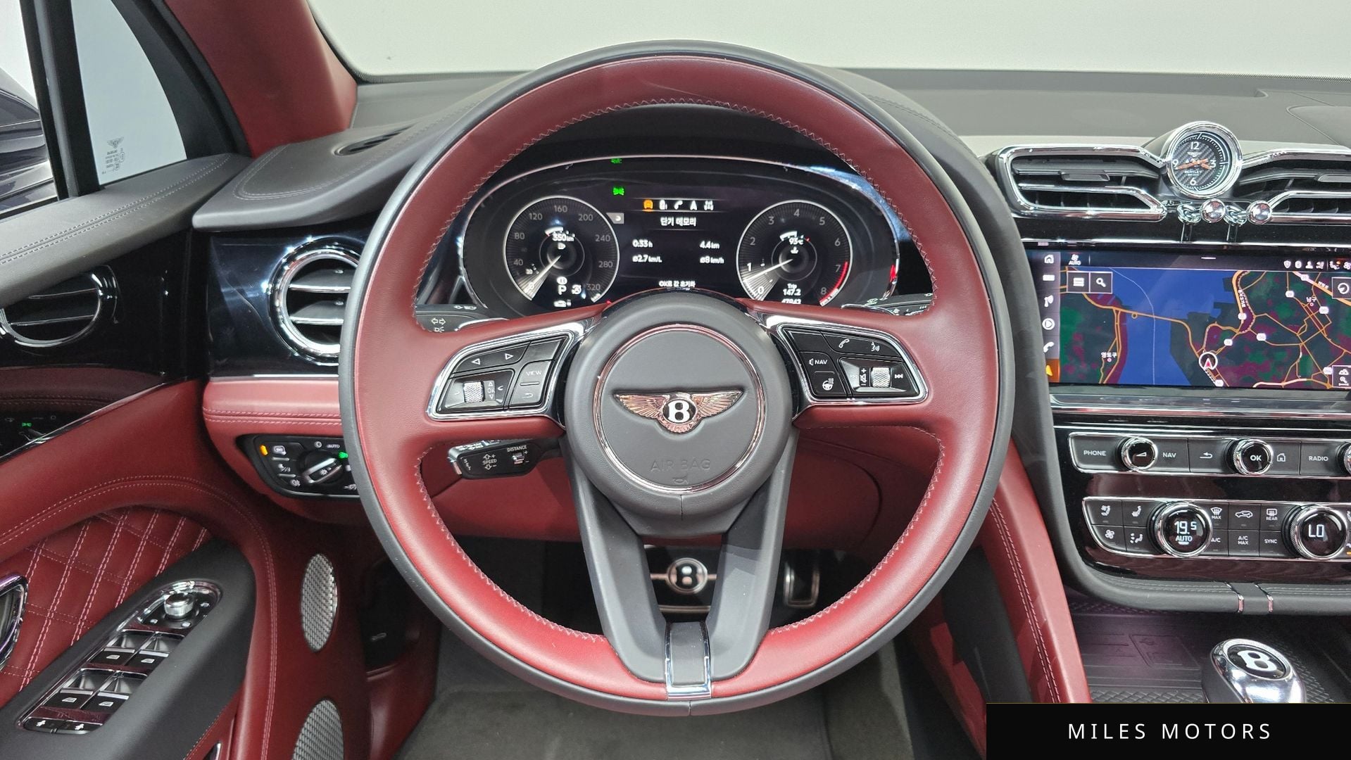 Bentley 벤테이가 2021 — миниатюра 12