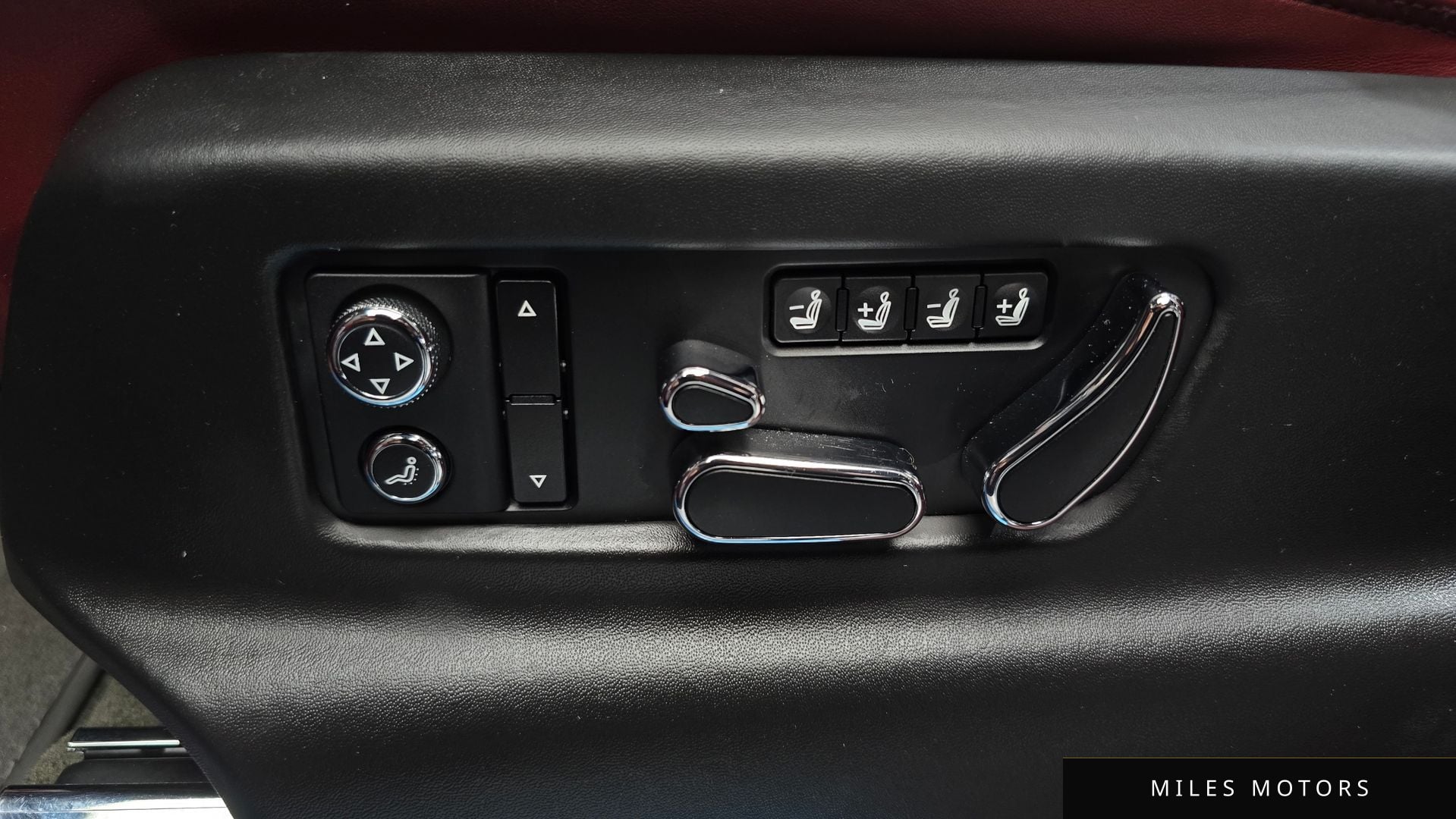 Bentley 벤테이가 2021 — миниатюра 16