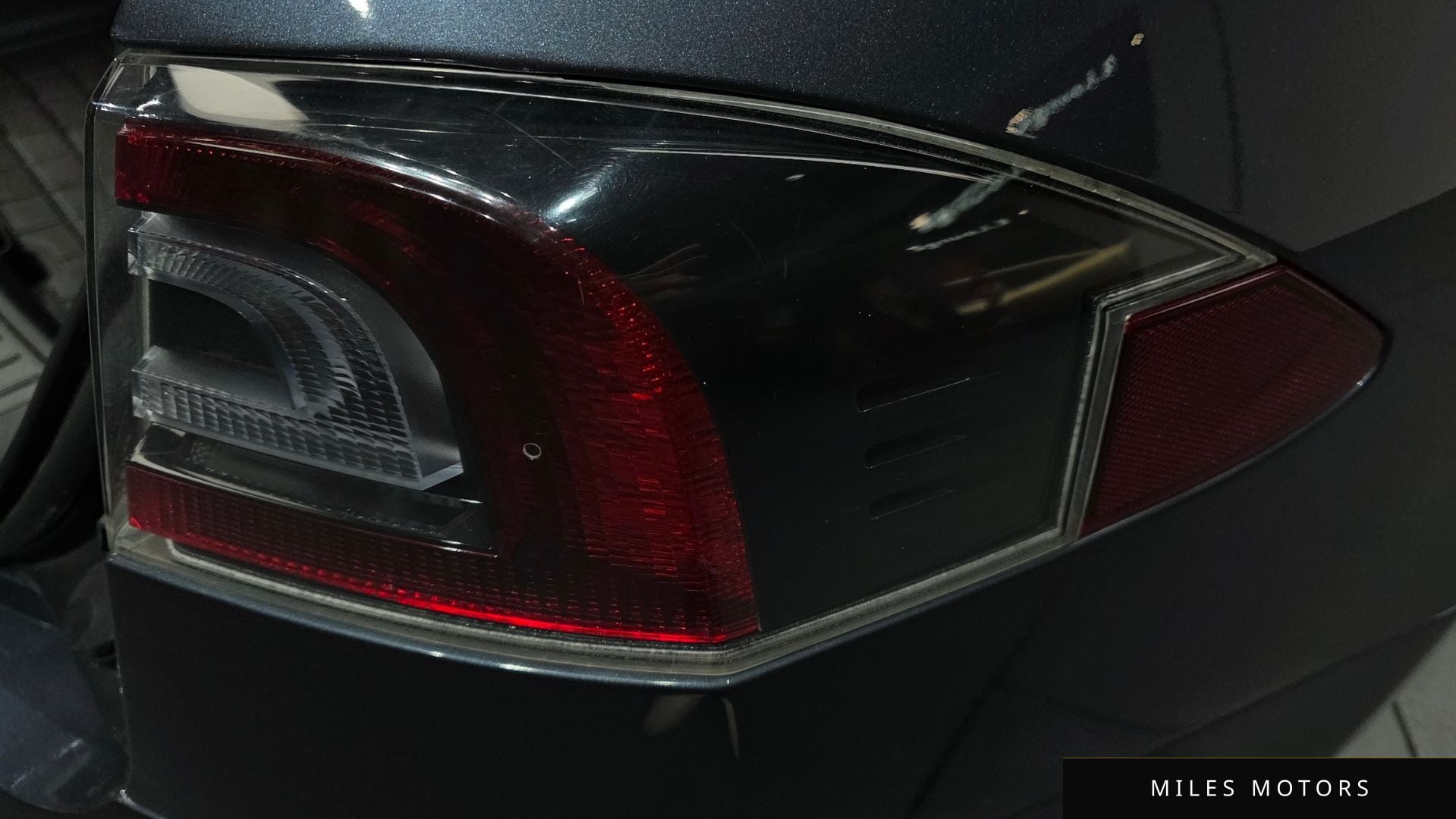 Tesla Model S 2018 — миниатюра 9