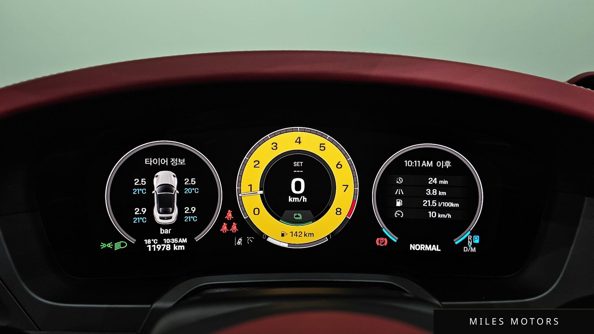 Porsche 911 (992) 2025 — миниатюра 11