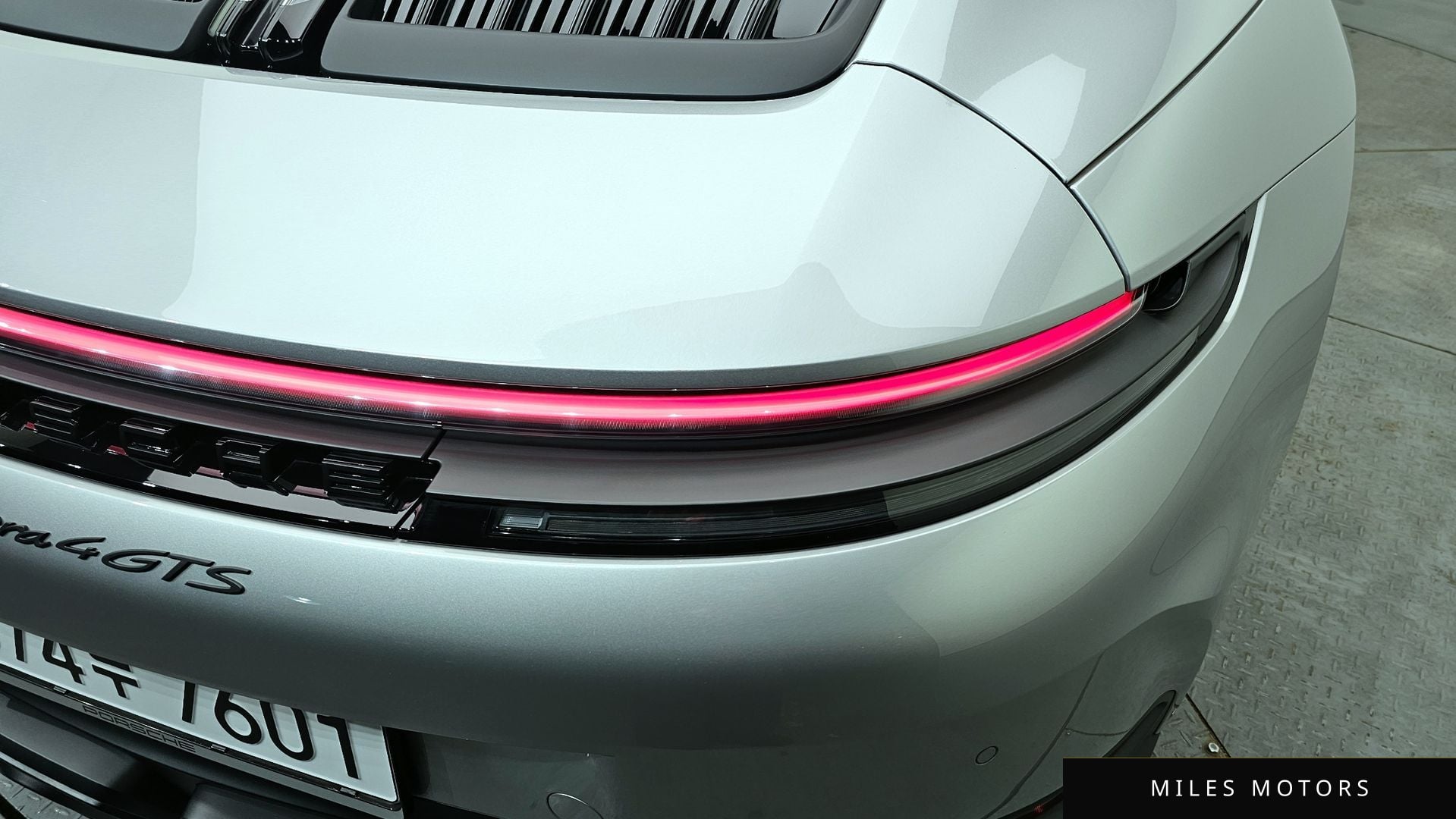 Porsche 911 (992) 2025 — миниатюра 9